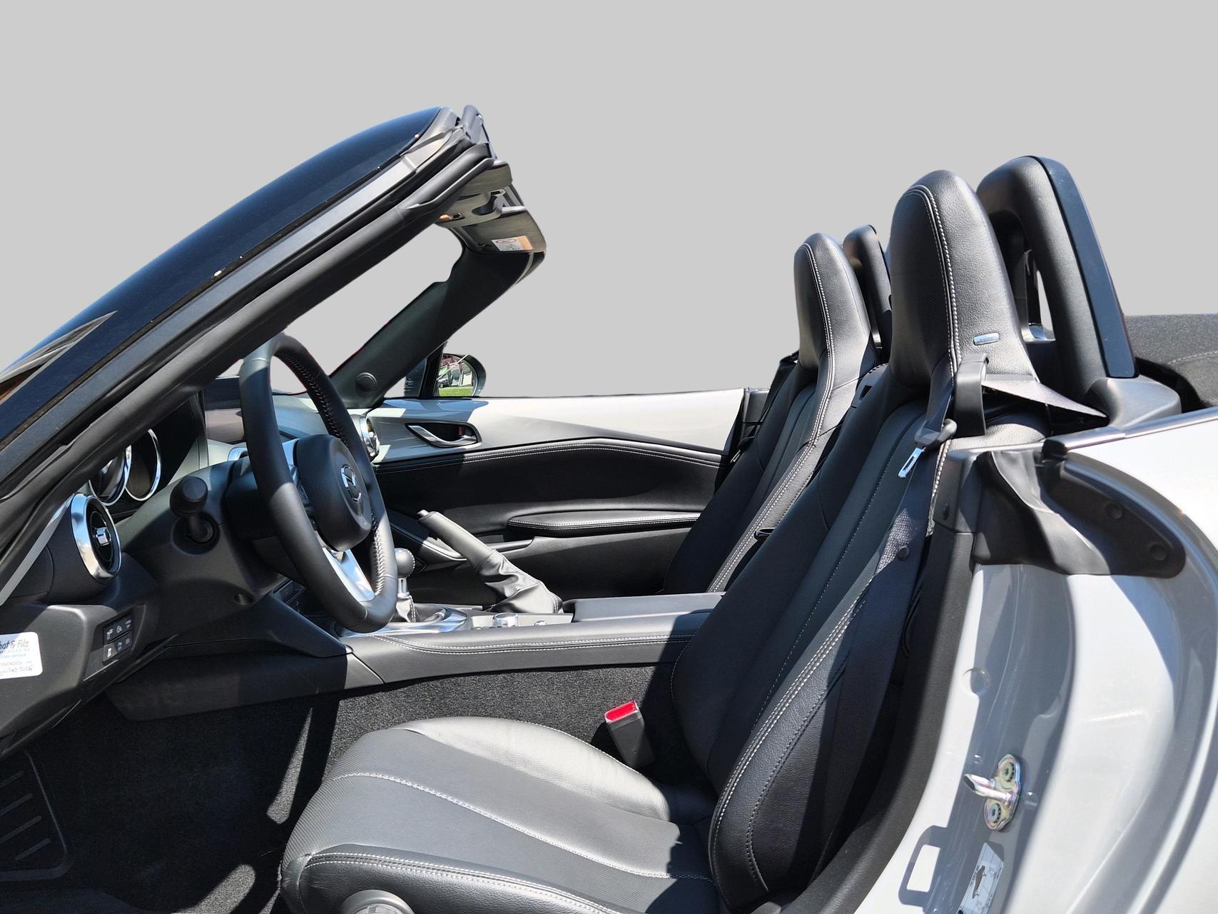 MAZDA MX-5 Skyactiv-G 132 Exclusive-line-image-8