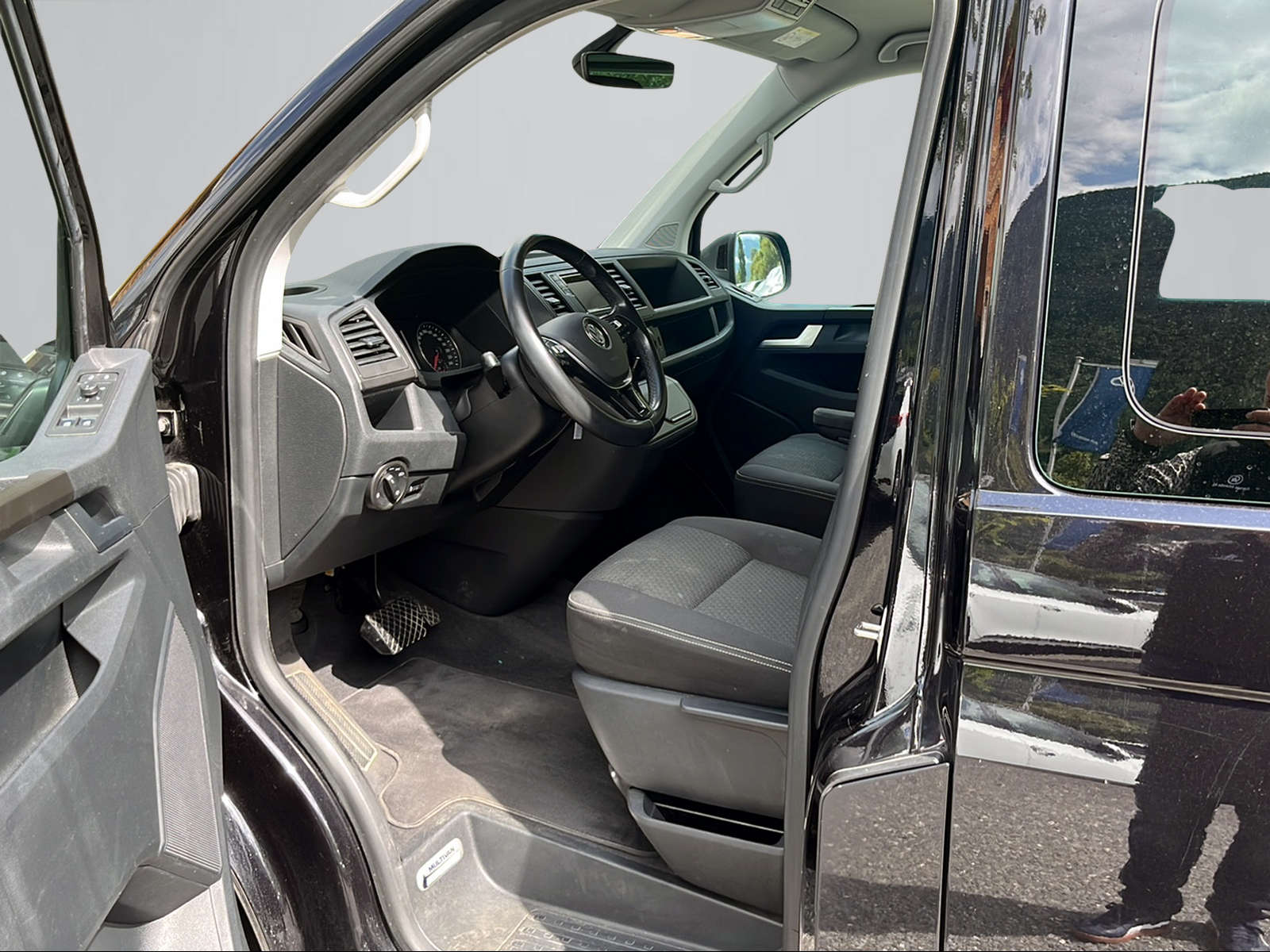 VW T6.1 Multivan 2.0 TDI Trendline DSG-showroom-element-2