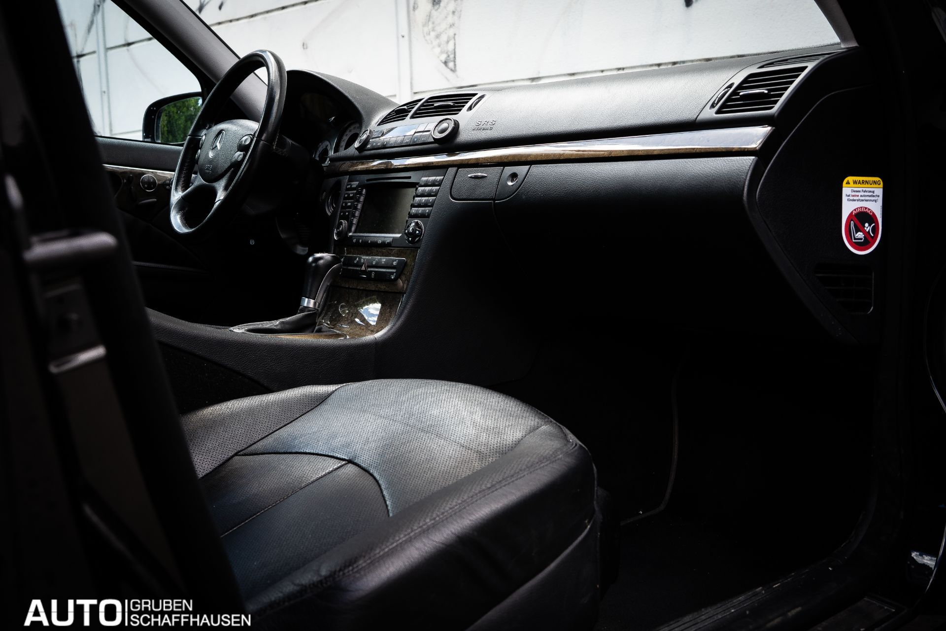 MERCEDES-BENZ E 350 Avantgarde 4Matic Automatic-image-11