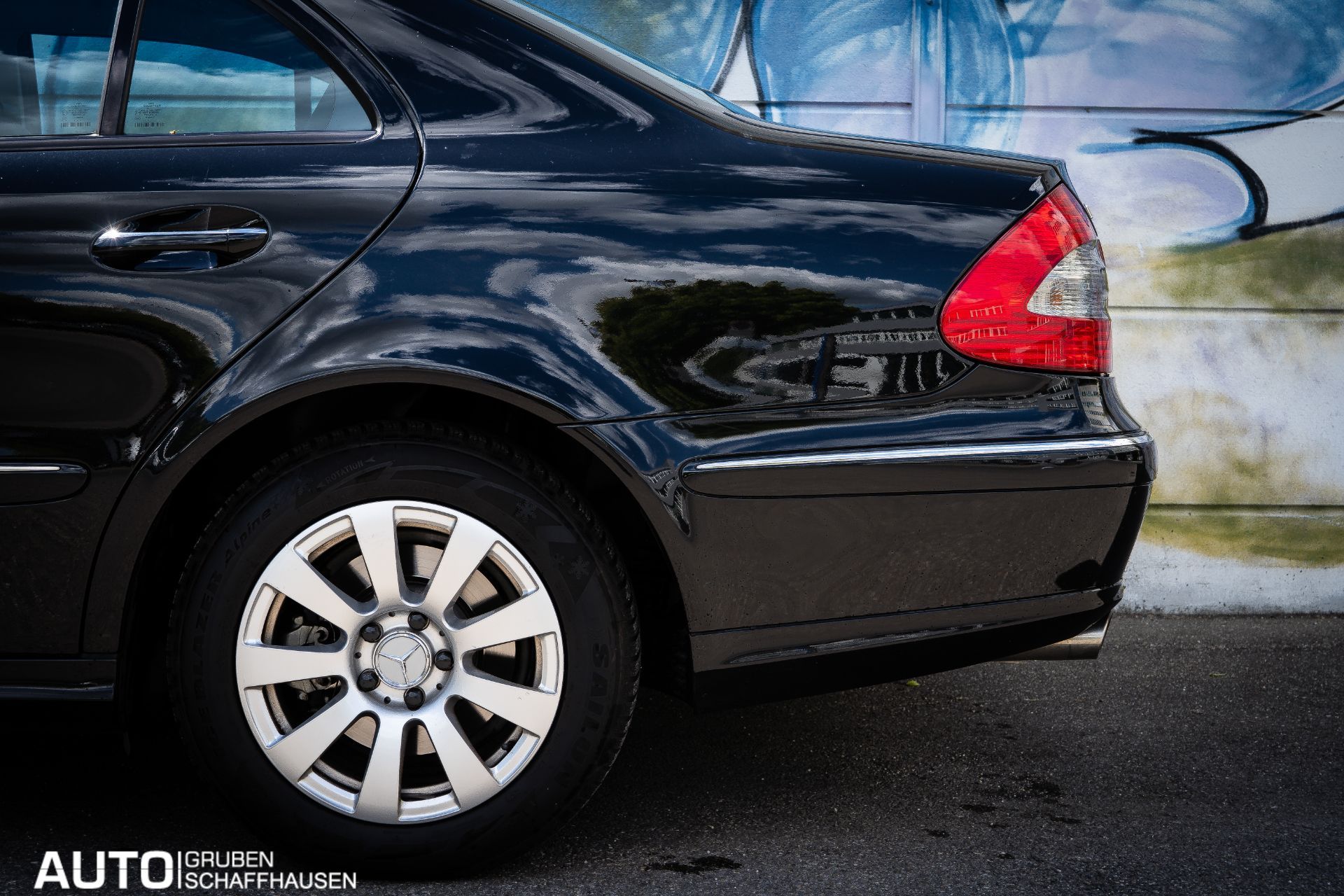 MERCEDES-BENZ E 350 Avantgarde 4Matic Automatic-image-10