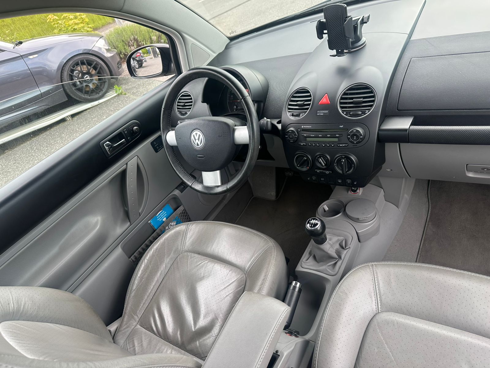 VW Beetle 1.8 T Sixty-image-7