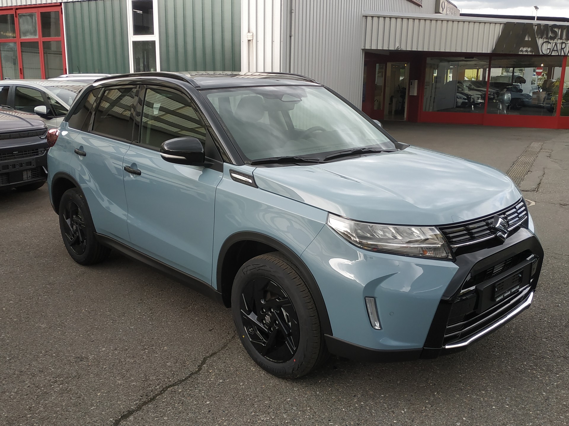 SUZUKI Vitara 1.4 Boosterjet Black Edition Top 4x4 Hybrid Automatic-showroom-element-1