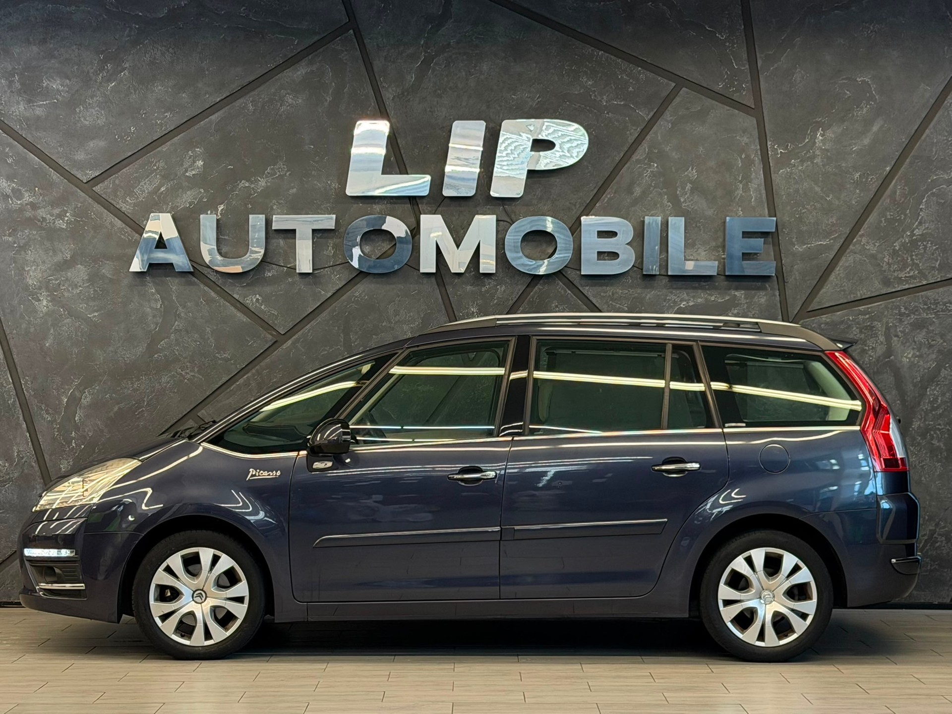 CITROEN Grand C4 Picasso 2.0 HDI Exclusive EGS6-image-4