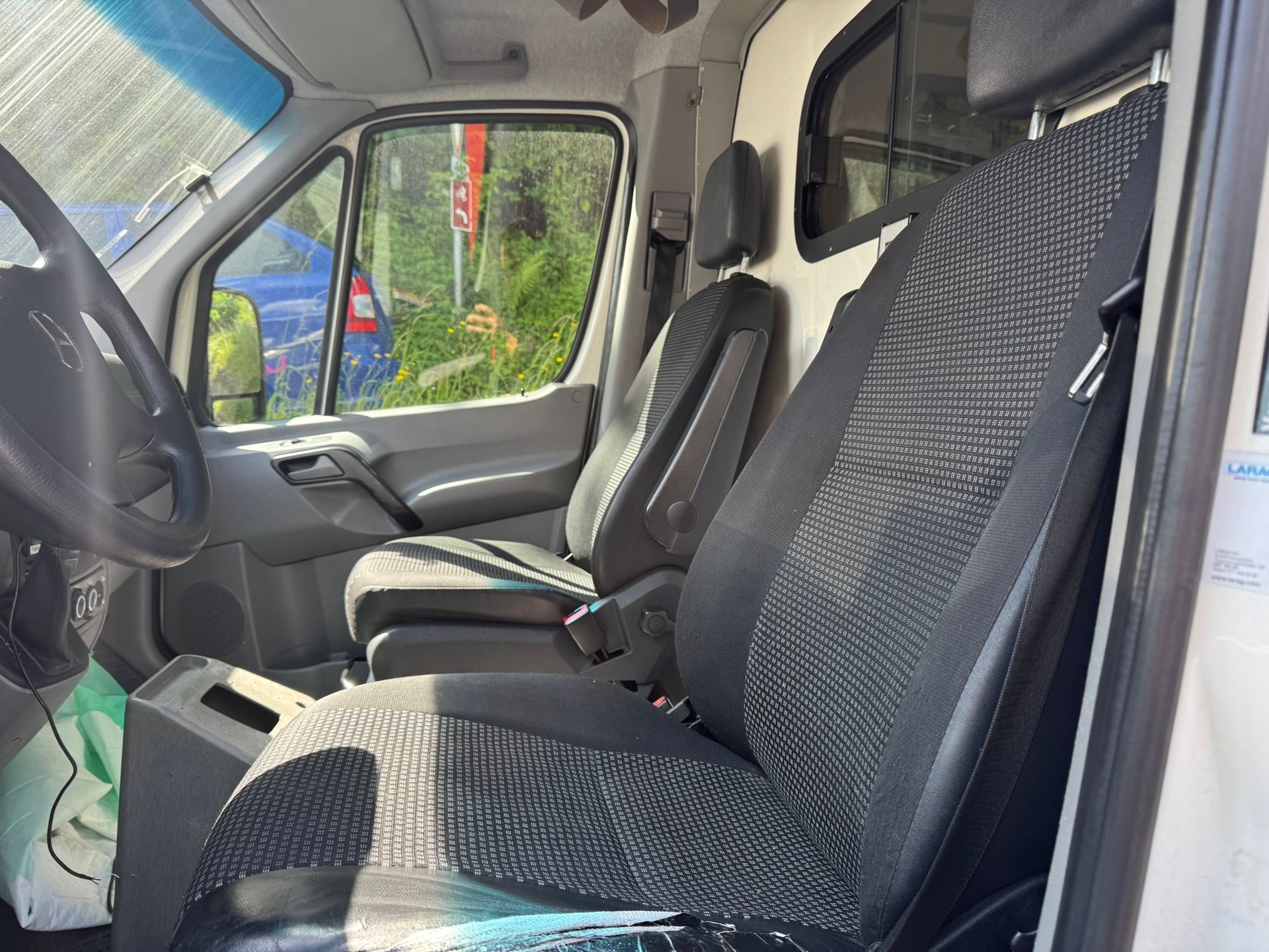 MERCEDES-BENZ Sprinter 318 CDI Kompakt Ambulanz-image-4