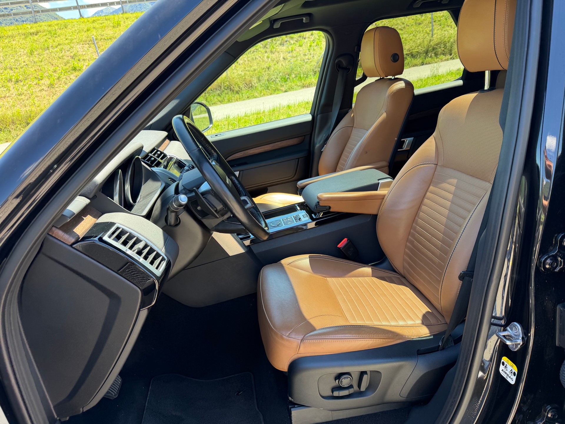 LAND ROVER Discovery 2.0 SD4 HSE Luxury | 7 Plätzer | CH Auto Inkl. Garantie-image-9