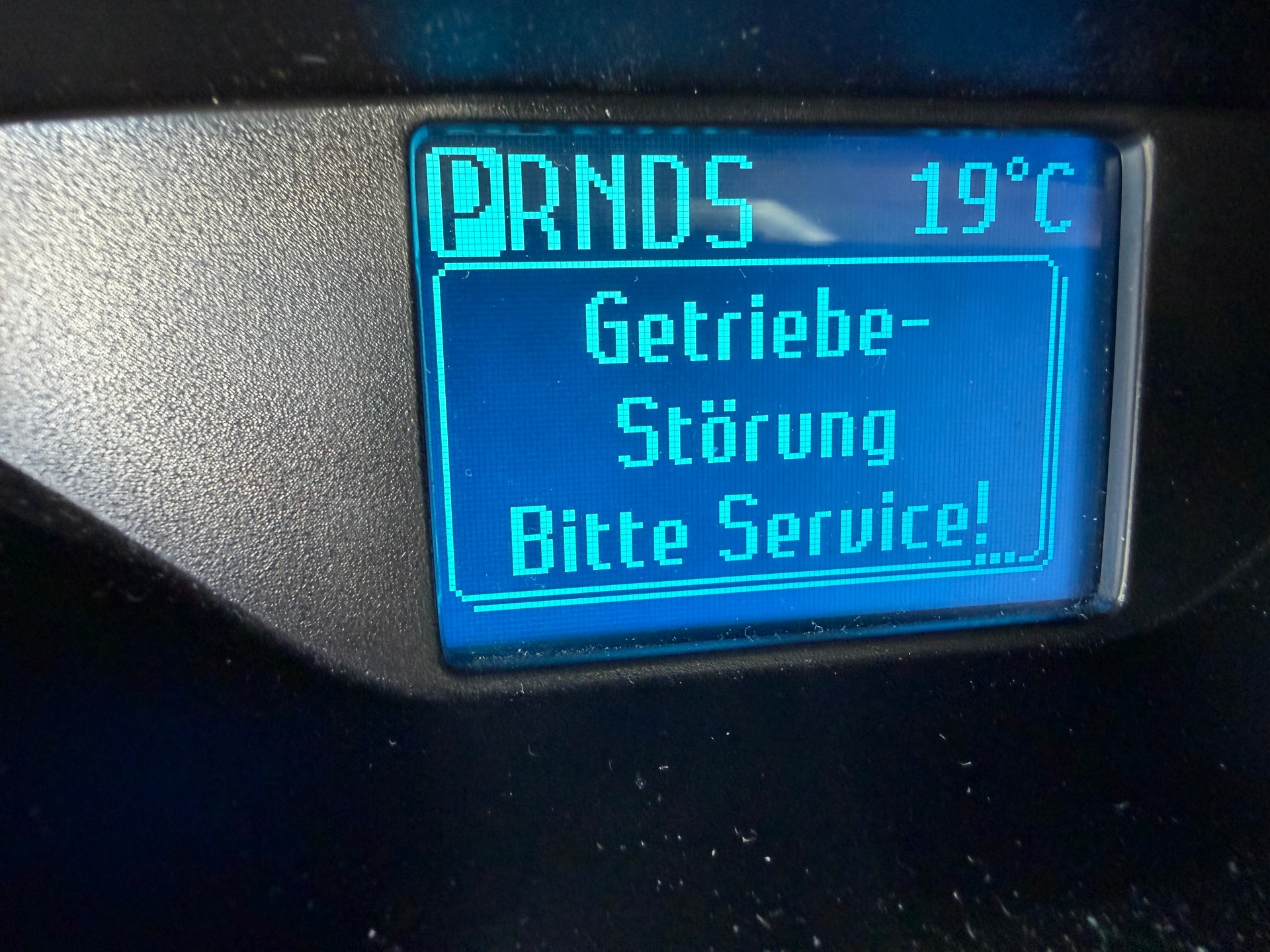 FORD Focus 1.6i VCT Trend PowerShift-image-13