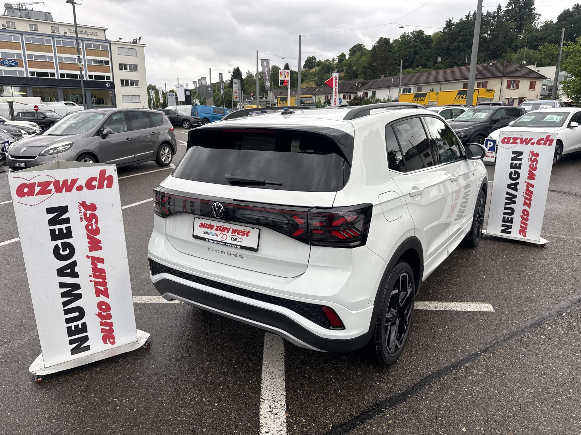 VW T-Cross 1.5 TSi EVO ACT R-Line DSG-Automat-image-2