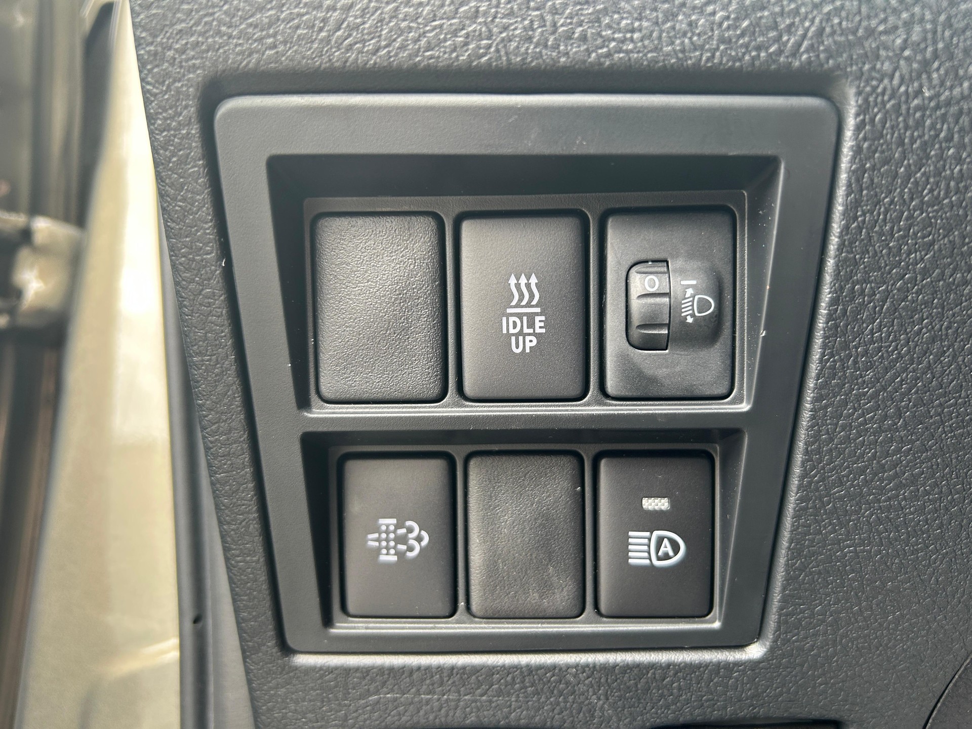 TOYOTA Hilux Double Cab.-Pick-up 2.8 D-4D MHEV 204 Style-image-14