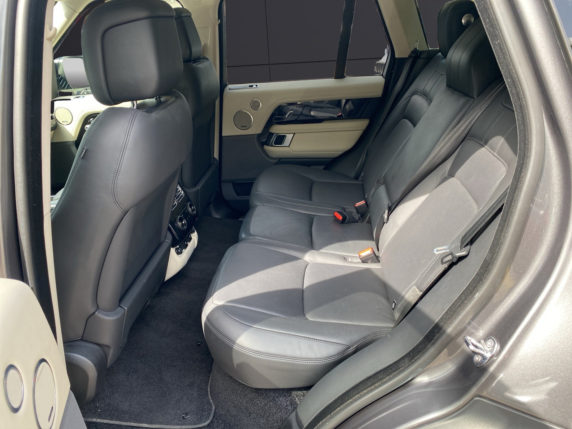 LAND ROVER Range Rover 2.0 Si4 P400e PHEV Vogue Automatic-image-15