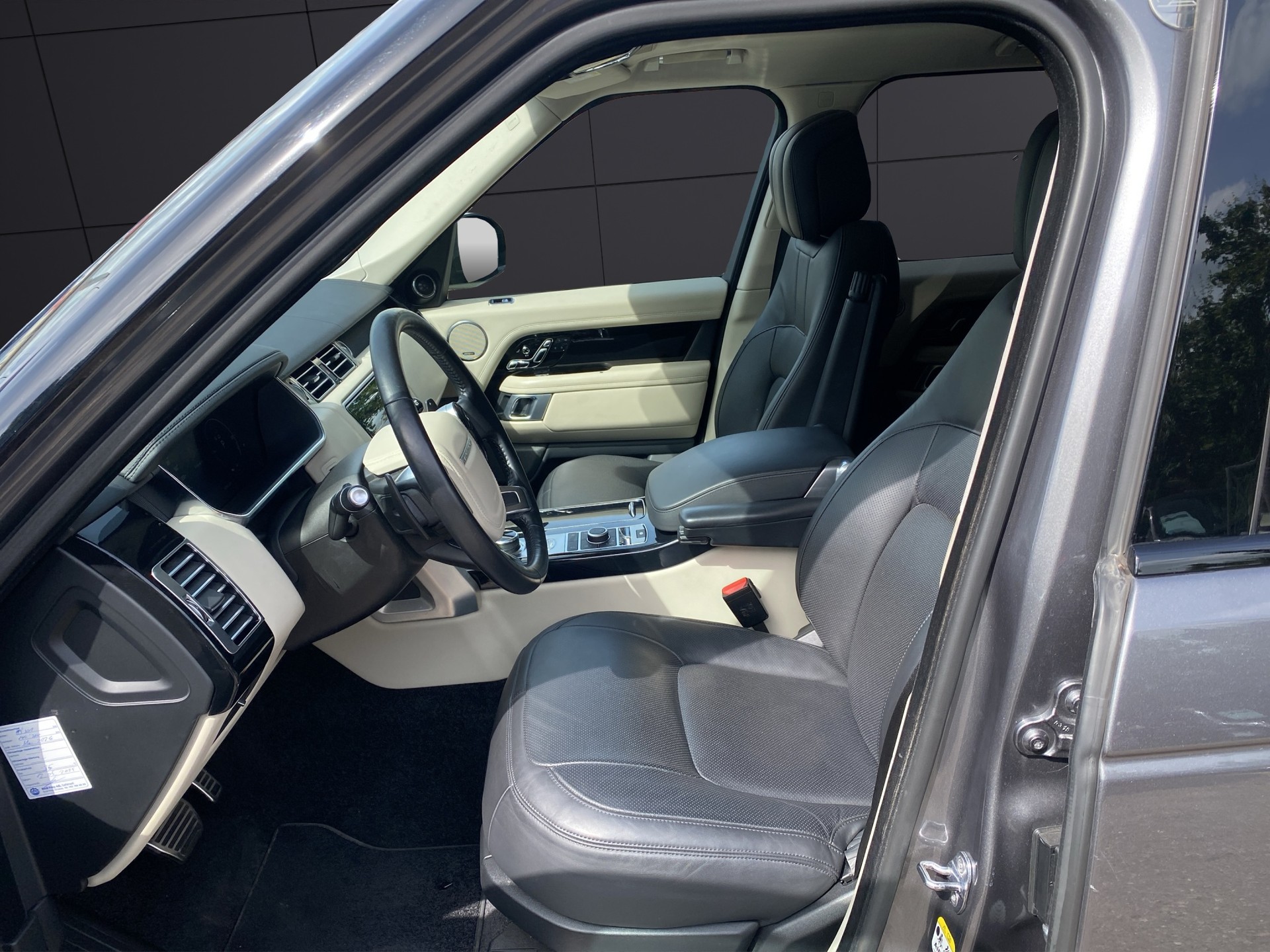 LAND ROVER Range Rover 2.0 Si4 P400e PHEV Vogue Automatic-image-8