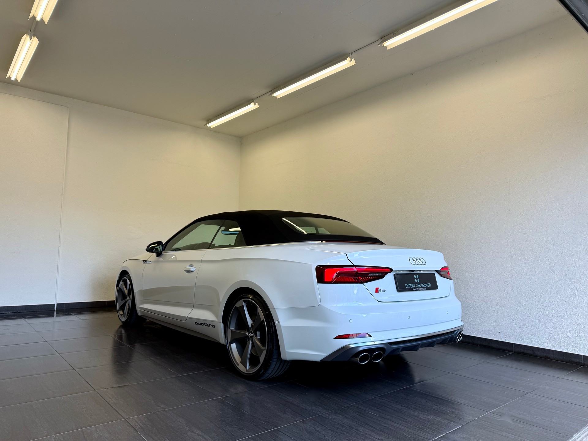 AUDI S5 Cabriolet 3.0 TFSI quattro tiptronic-image-34