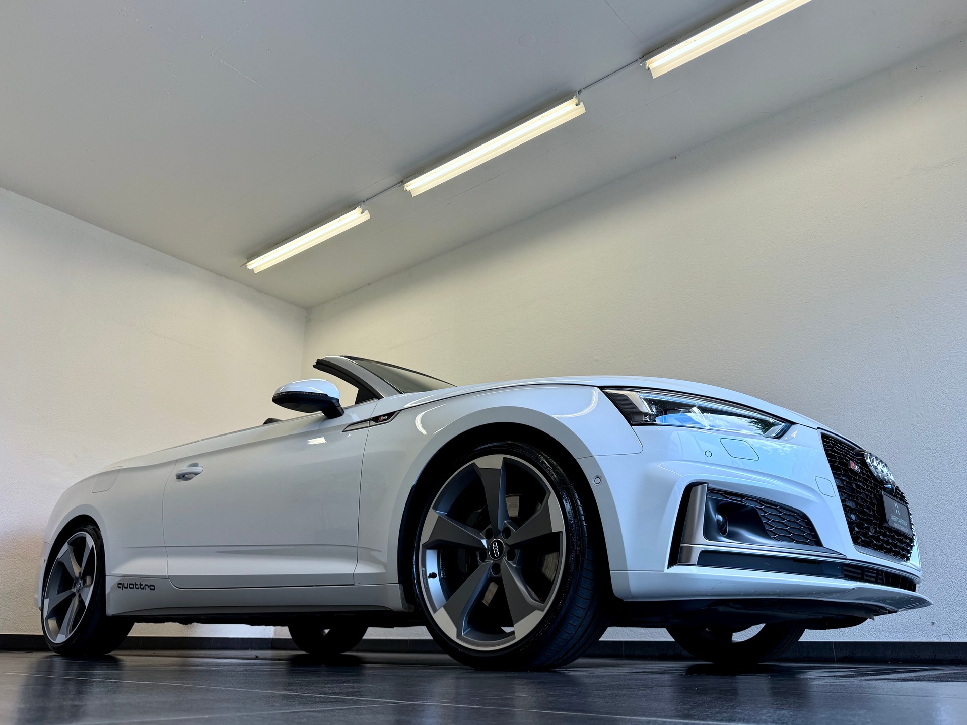 AUDI S5 Cabriolet 3.0 TFSI quattro tiptronic-image-2