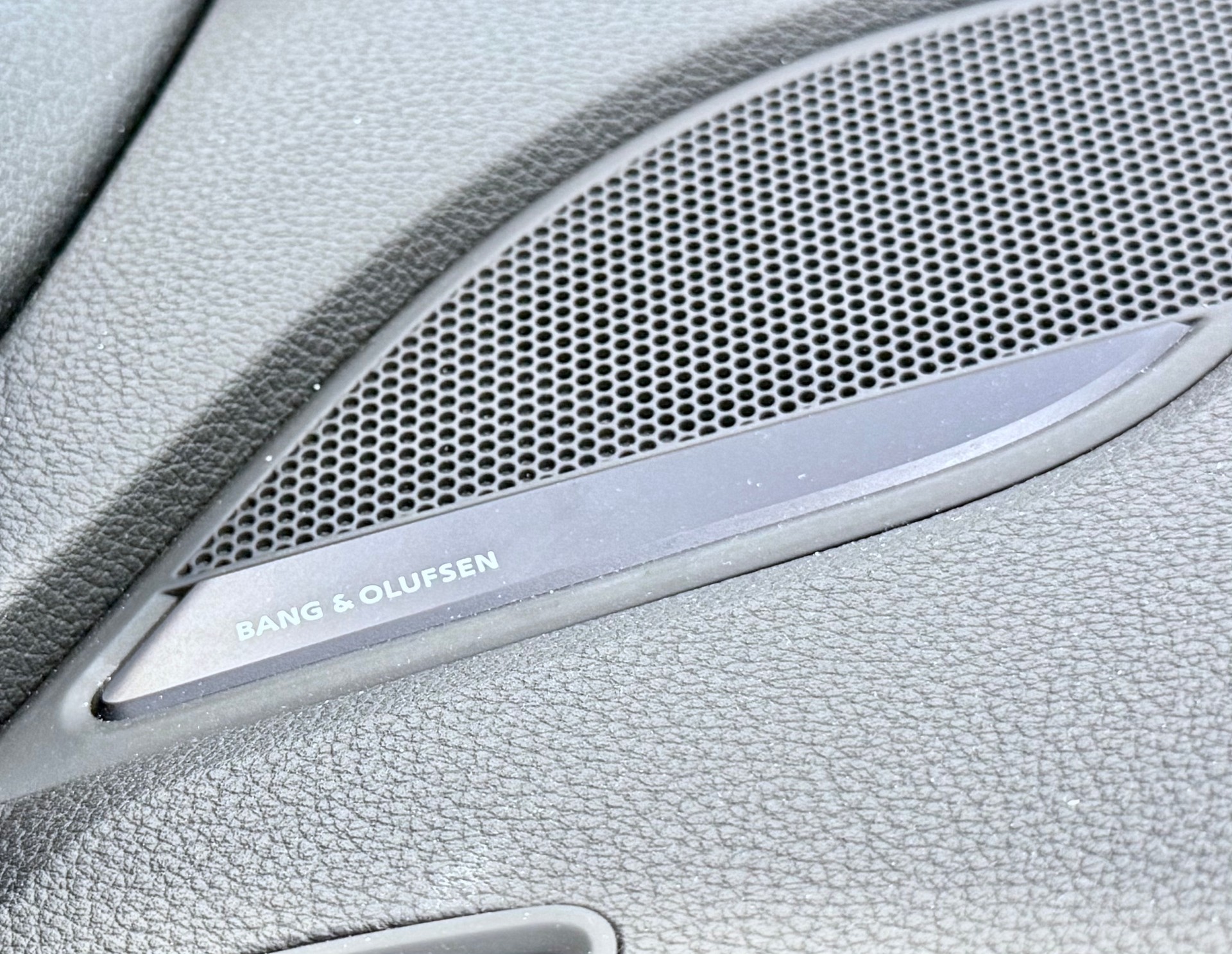 AUDI S5 Cabriolet 3.0 TFSI quattro tiptronic-image-37
