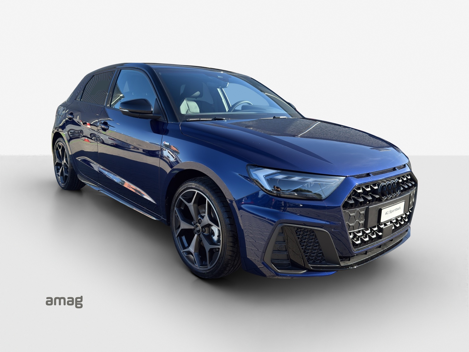 AUDI A1 Sportback 30 TFSI S Line Attraction S-tronic-image-4