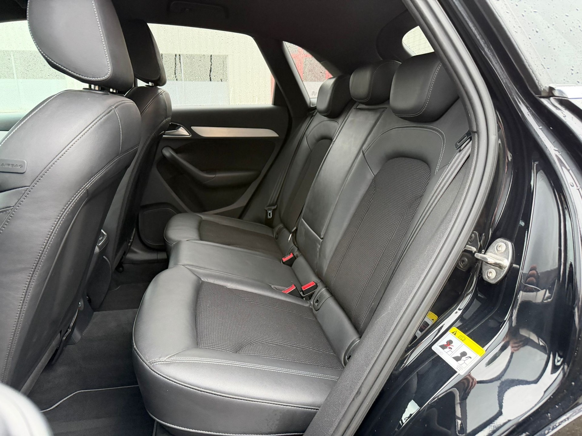 AUDI Q3 2.0 TDI quattro S-tronic-image-7