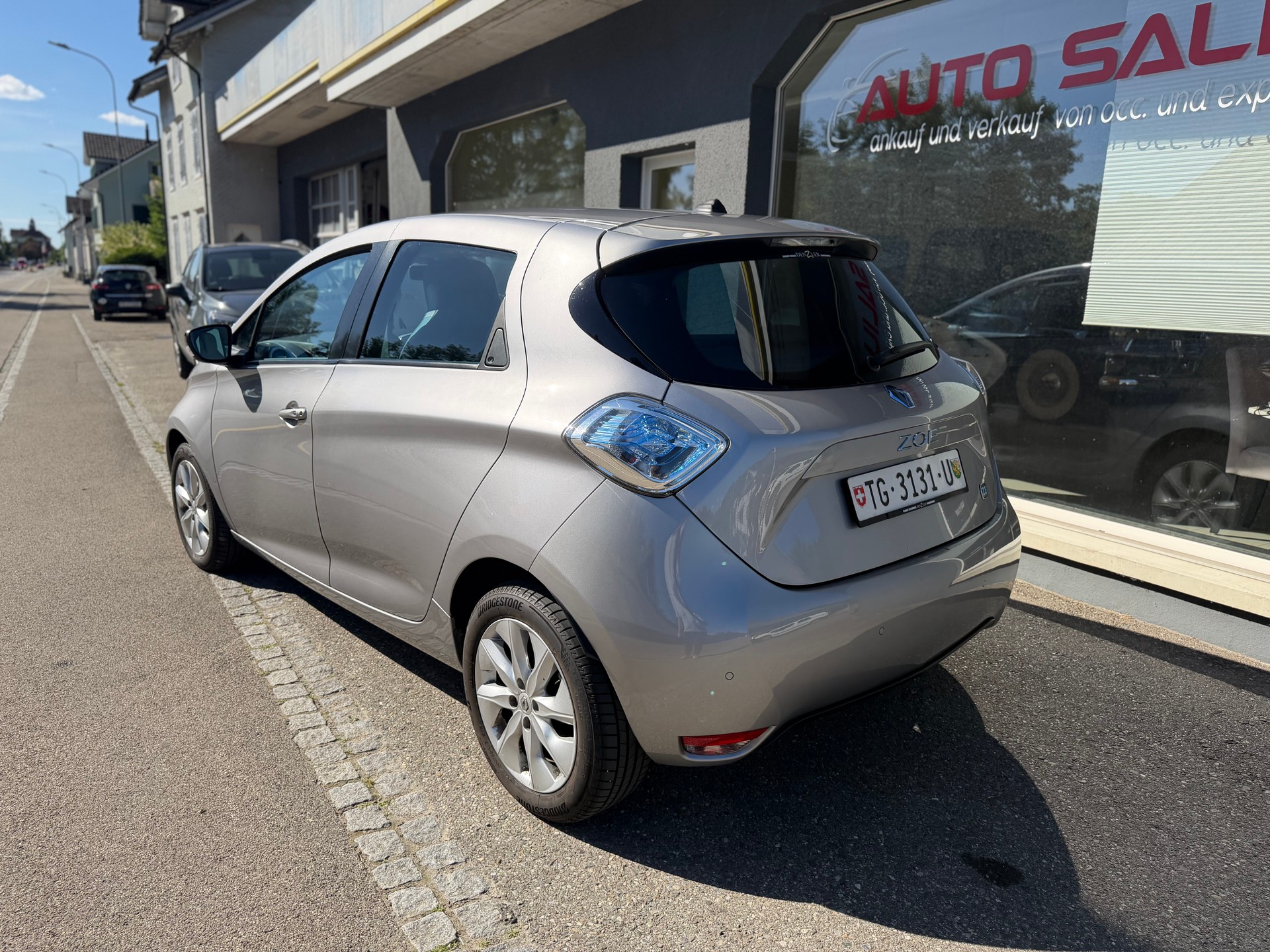 RENAULT Zoe Intens Q210 (Batterie inkl. nicht in Miete)ab MFK und Service in top Zustand-image-2