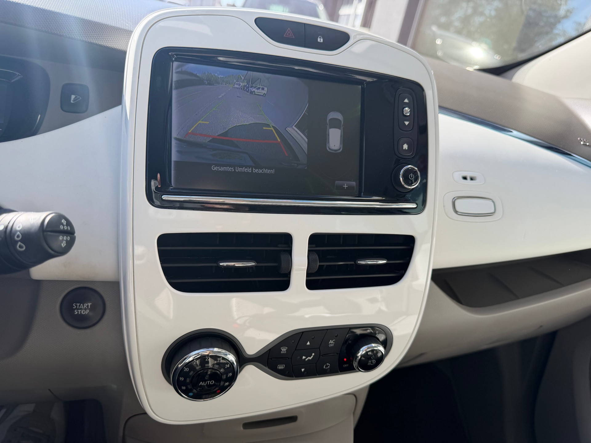 RENAULT Zoe Intens Q210 (Batterie inkl. nicht in Miete)ab MFK und Service in top Zustand-image-7