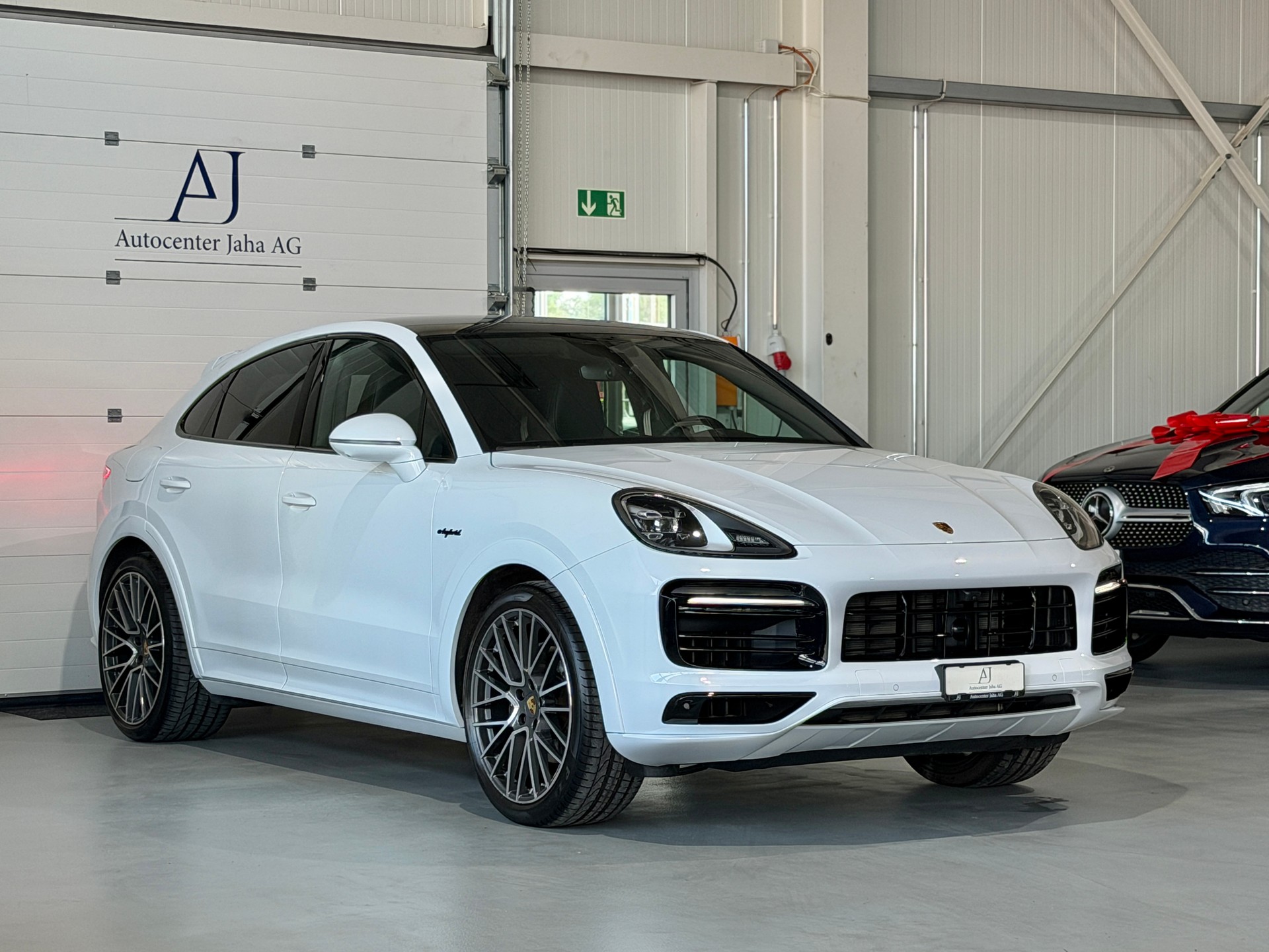 PORSCHE Cayenne Coupé E-Hybrid (CH) inkl. Approved Garantie-image-4