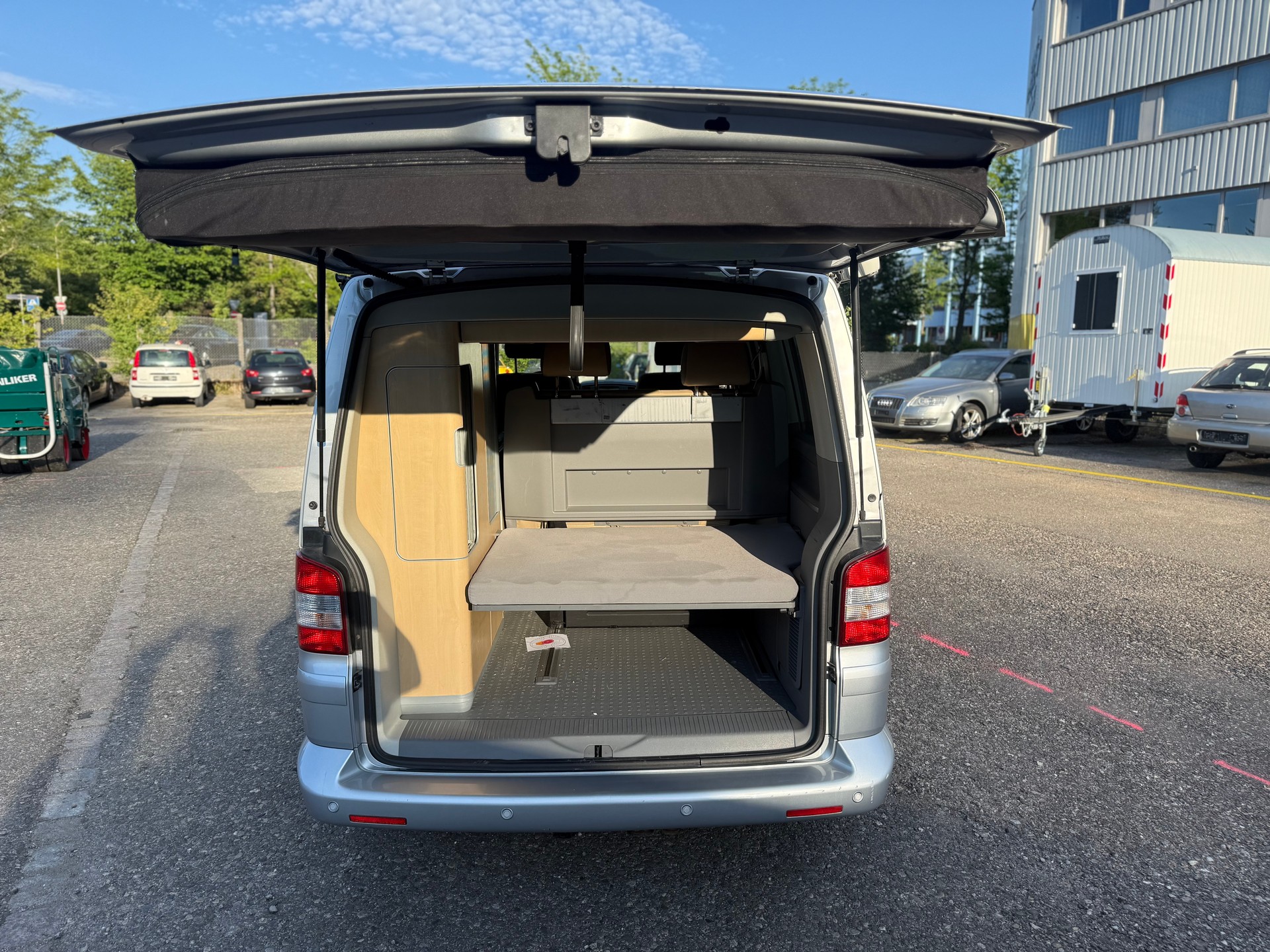 VW T5 California/ Wohnwagen-image-8