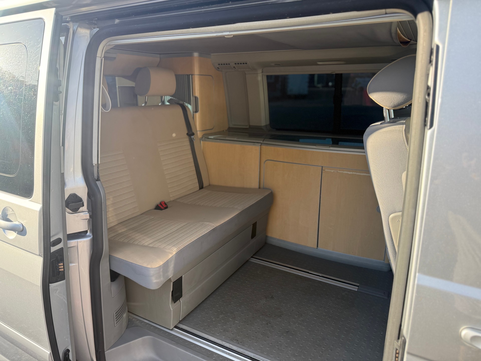 VW T5 California/ Wohnwagen-image-6