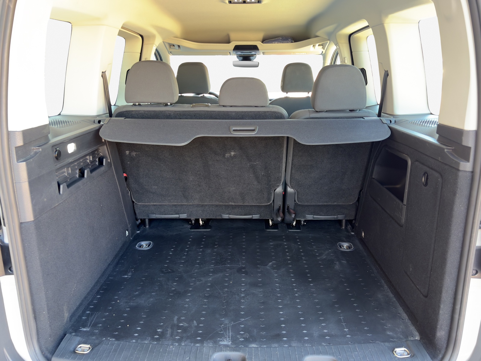 VW Caddy 2.0 TDI 4Motion-image-12
