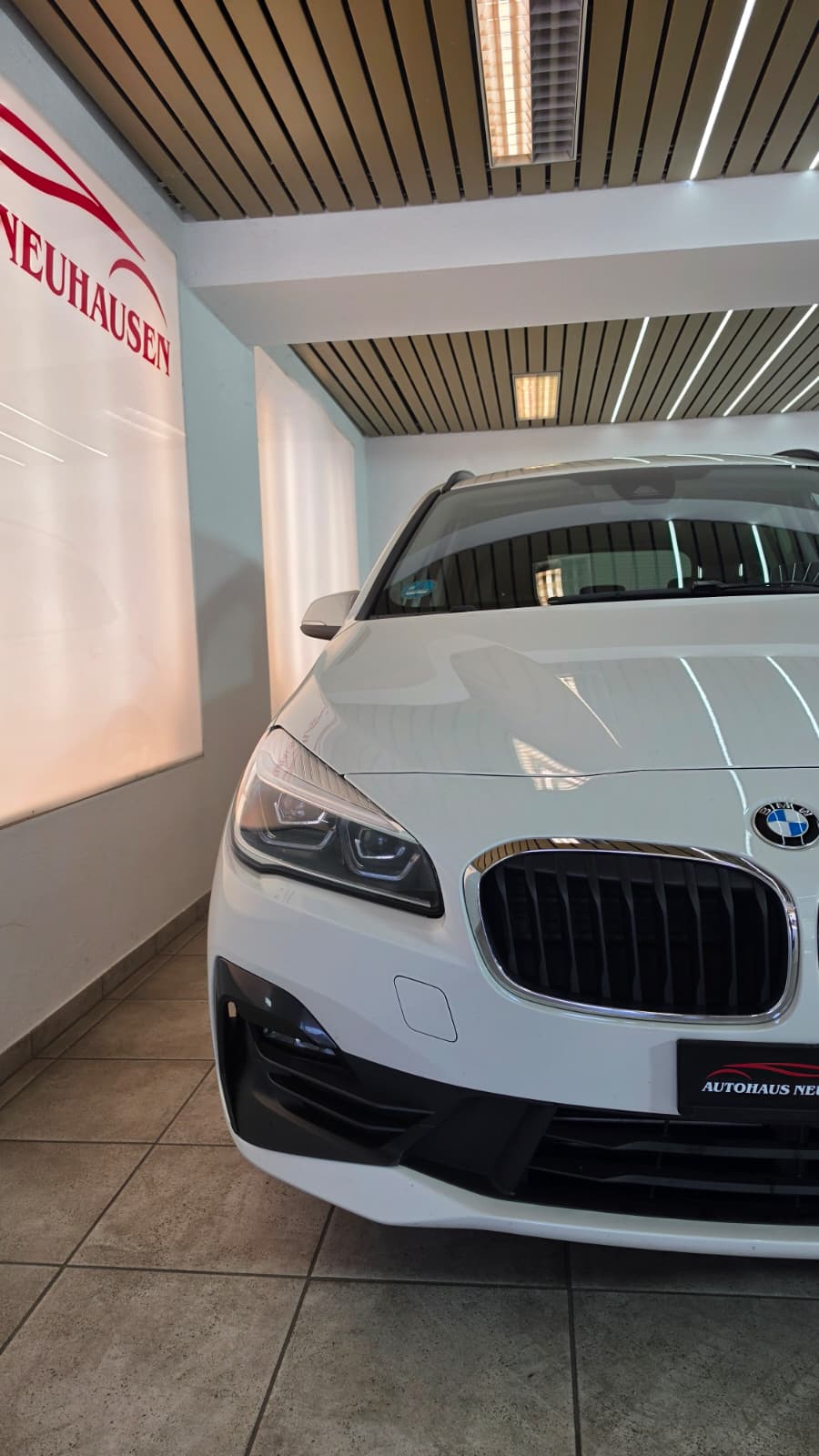 BMW 218d xDrive Gran Tourer Steptronic SCHWEIZER FAHRZEUG, FRISCH AB MFK UND FRISCH AB SERVICE-showroom-element-3