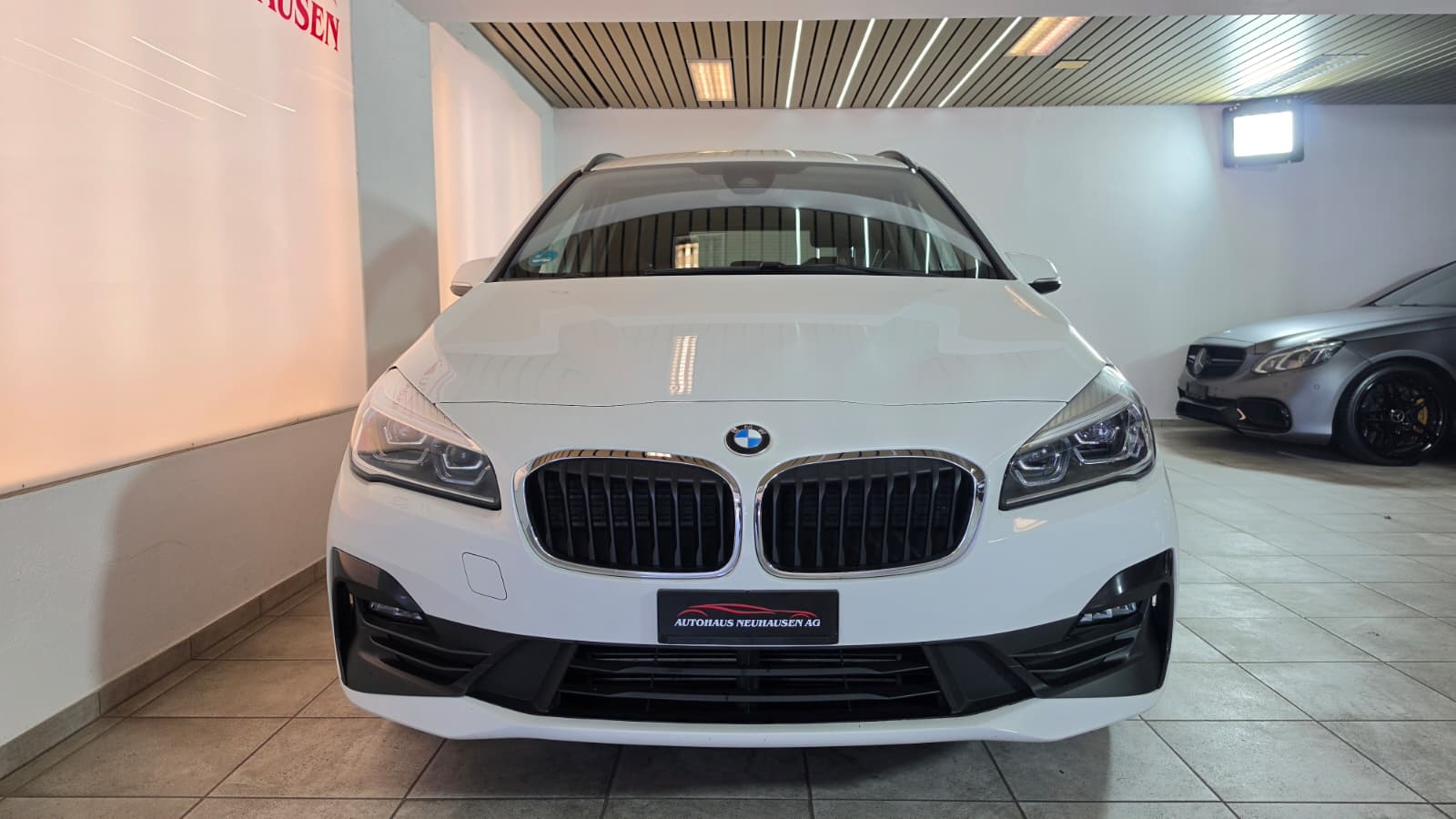 BMW 218d xDrive Gran Tourer Steptronic SCHWEIZER FAHRZEUG, FRISCH AB MFK UND FRISCH AB SERVICE-showroom-element-1