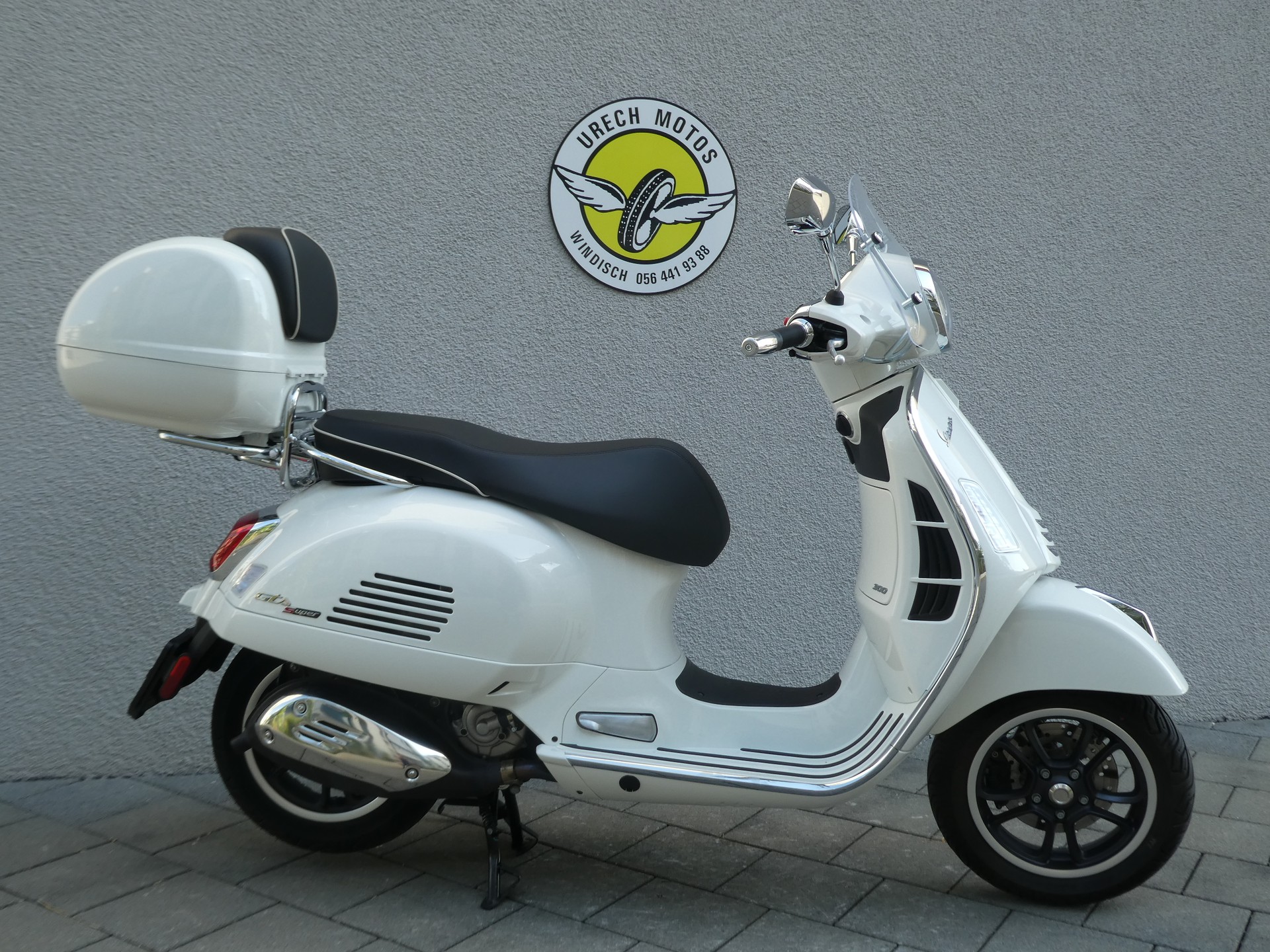 PIAGGIO Vespa GTS 300 Super ABS-showroom-element-1