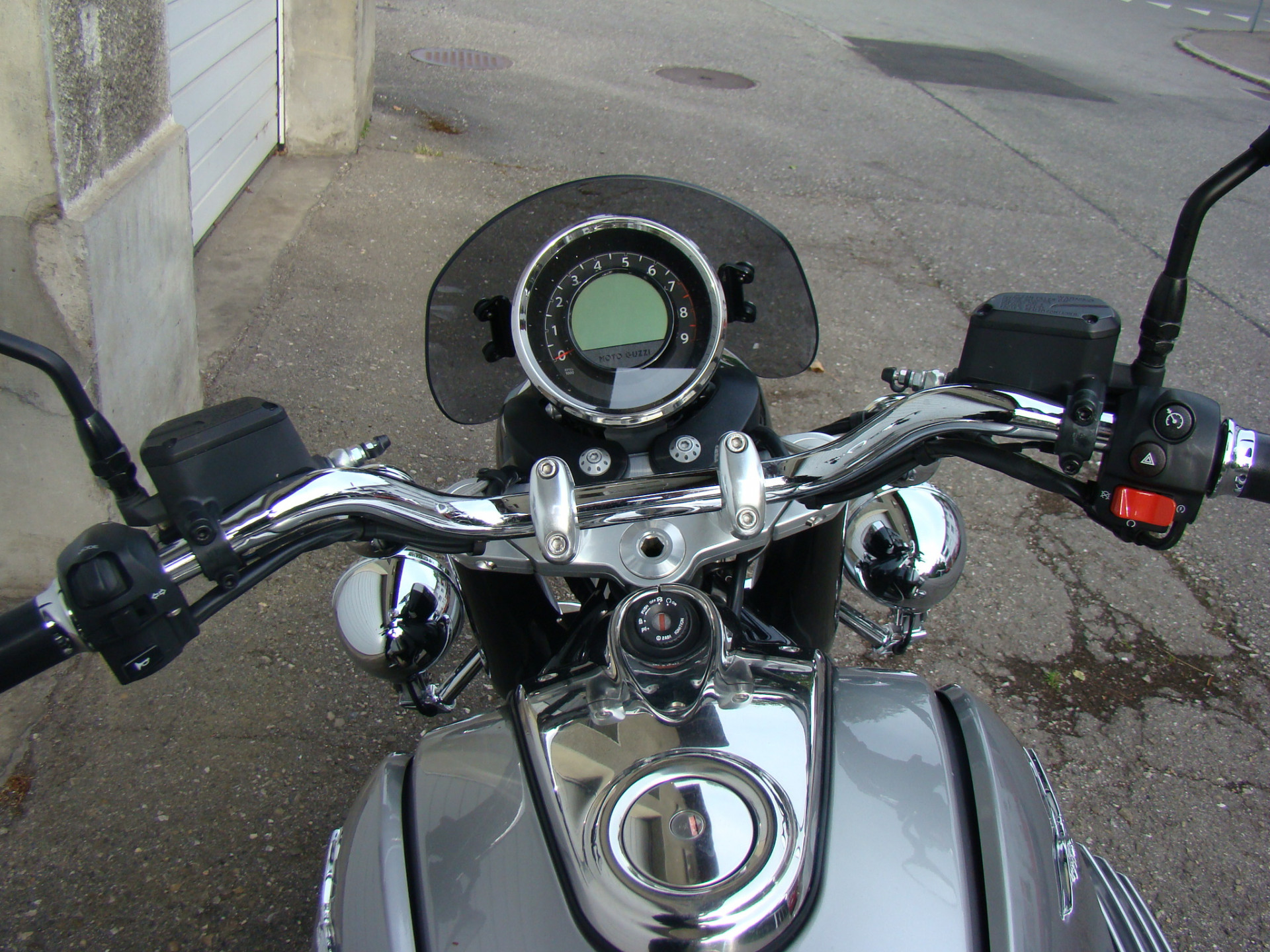 MOTO GUZZI California 1400-image-4