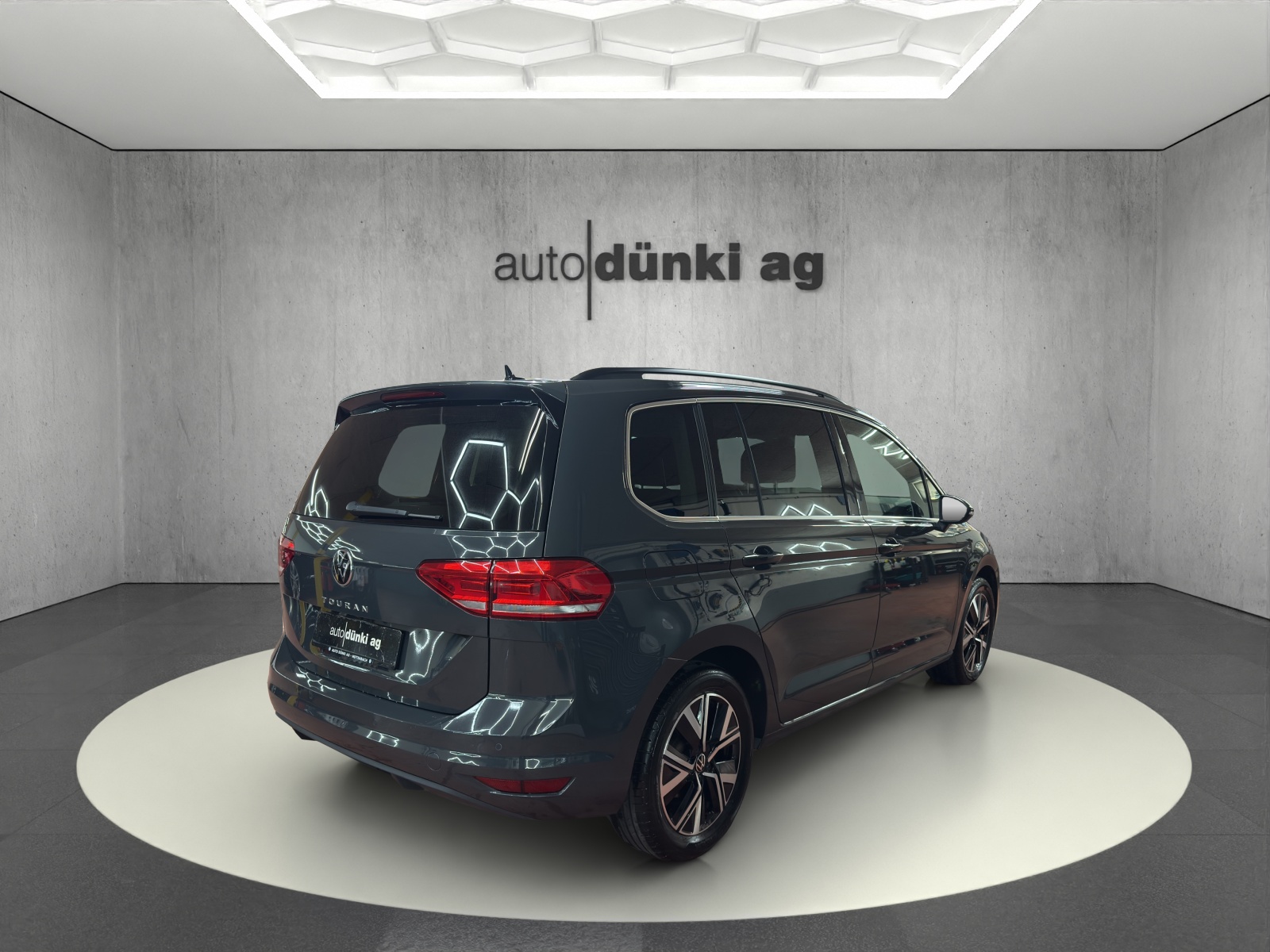 VW Touran 1.5 TSI EVO Comfortline DSG-image-2