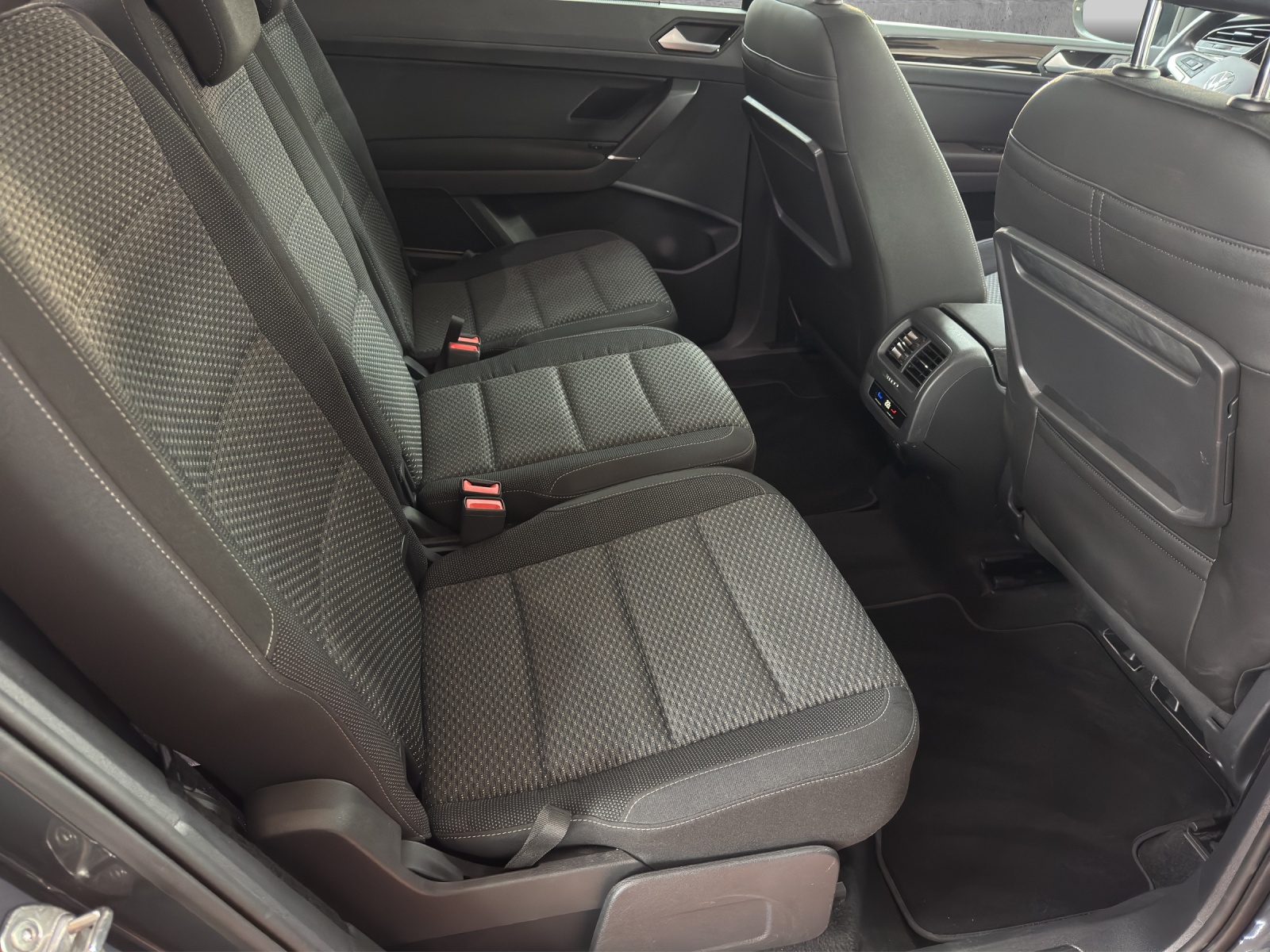 VW Touran 1.5 TSI EVO Comfortline DSG-image-11