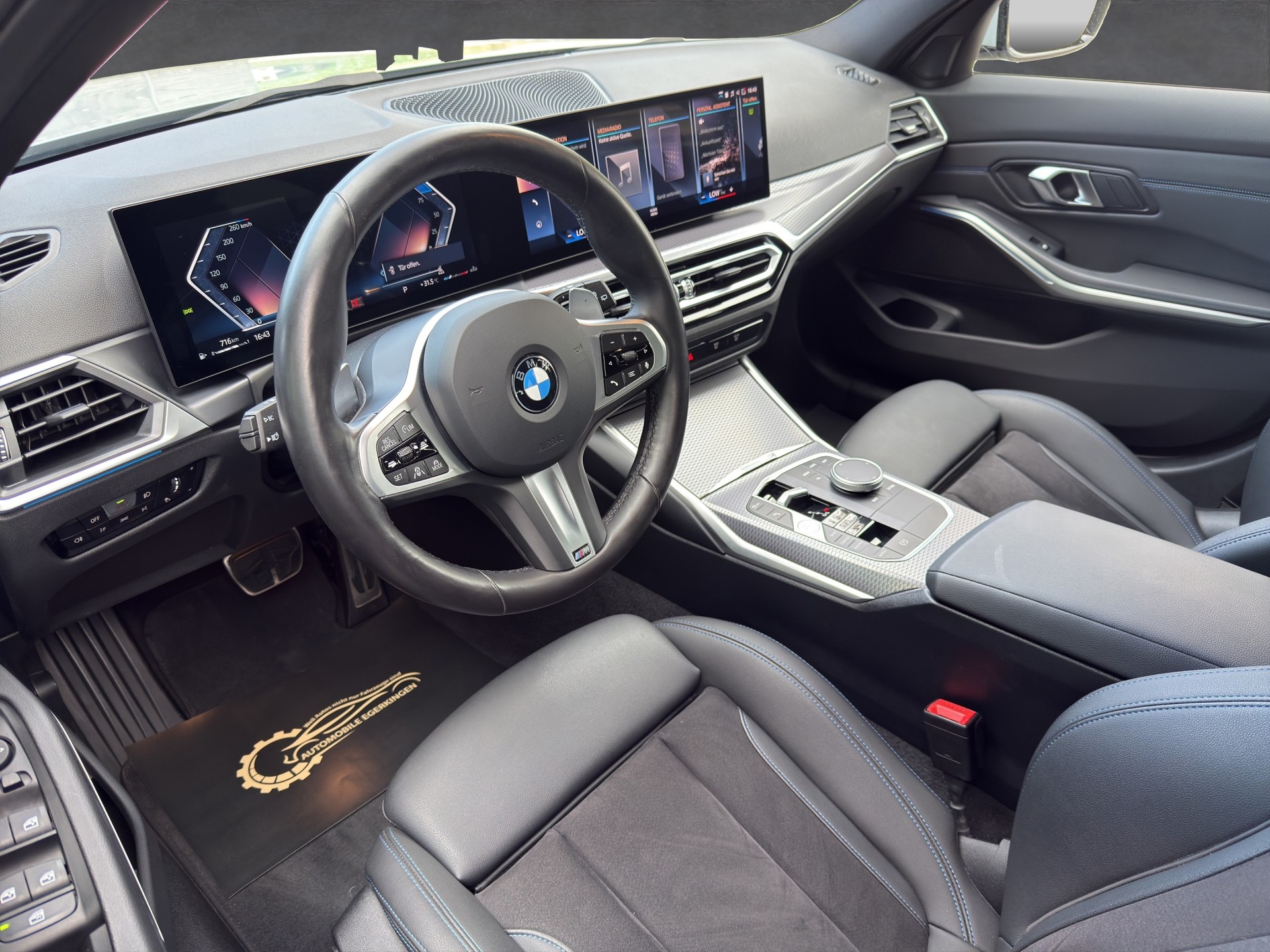 BMW 320d xDrive 48V Touring Steptronic M Sport-image-8
