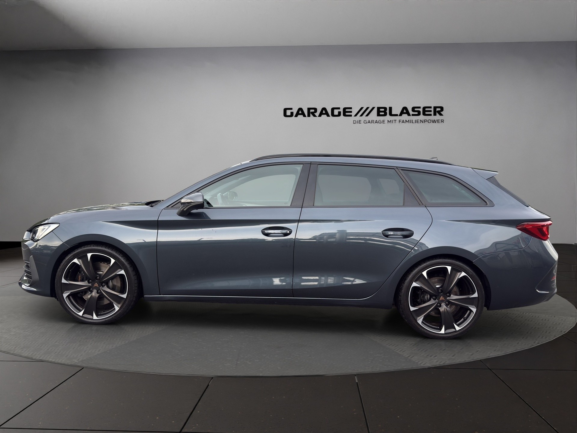 CUPRA LEON ST 2.0 TSI VZ DSG-image-1