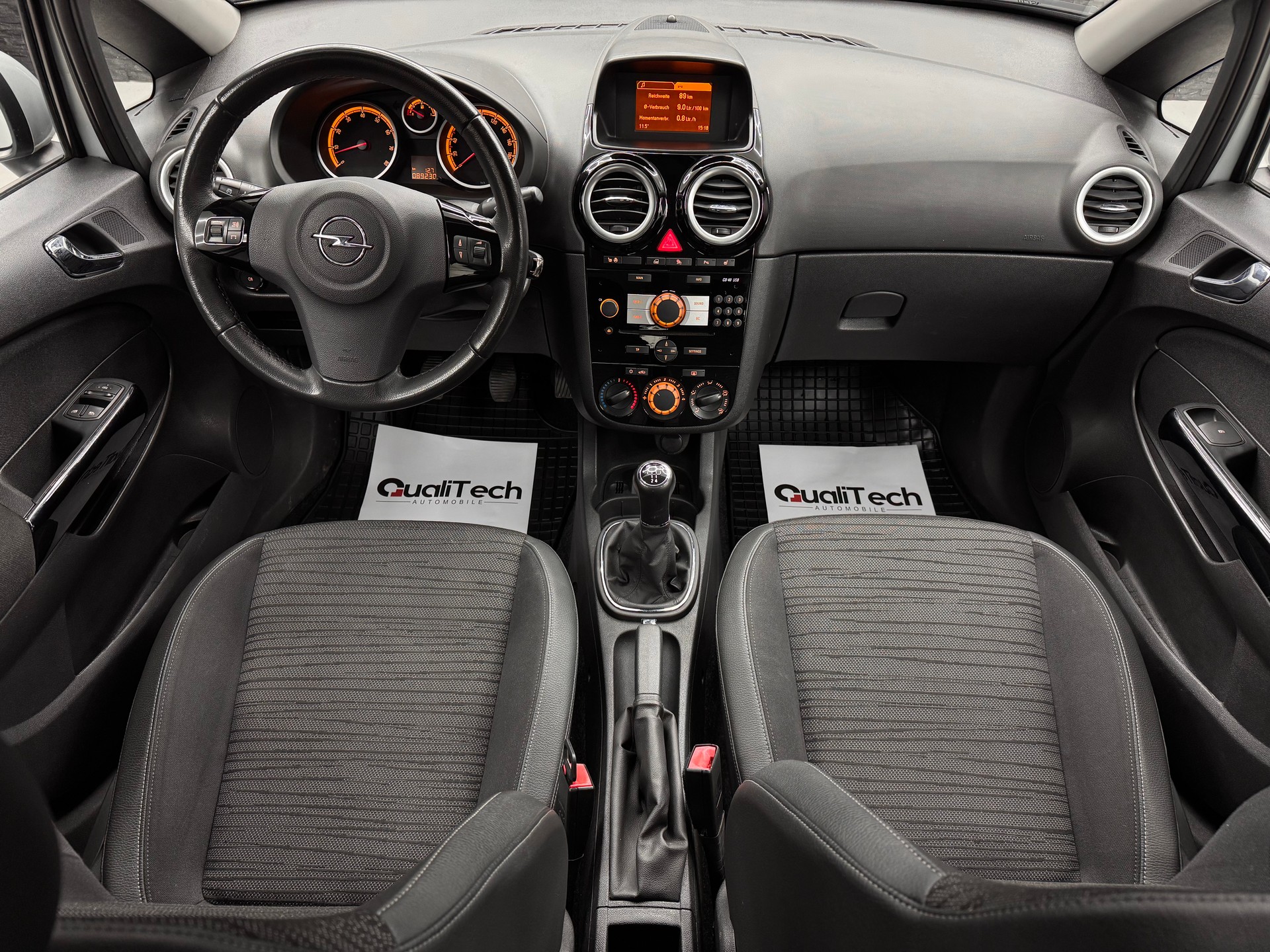 OPEL Corsa 1.4 TP Color Edition-image-10