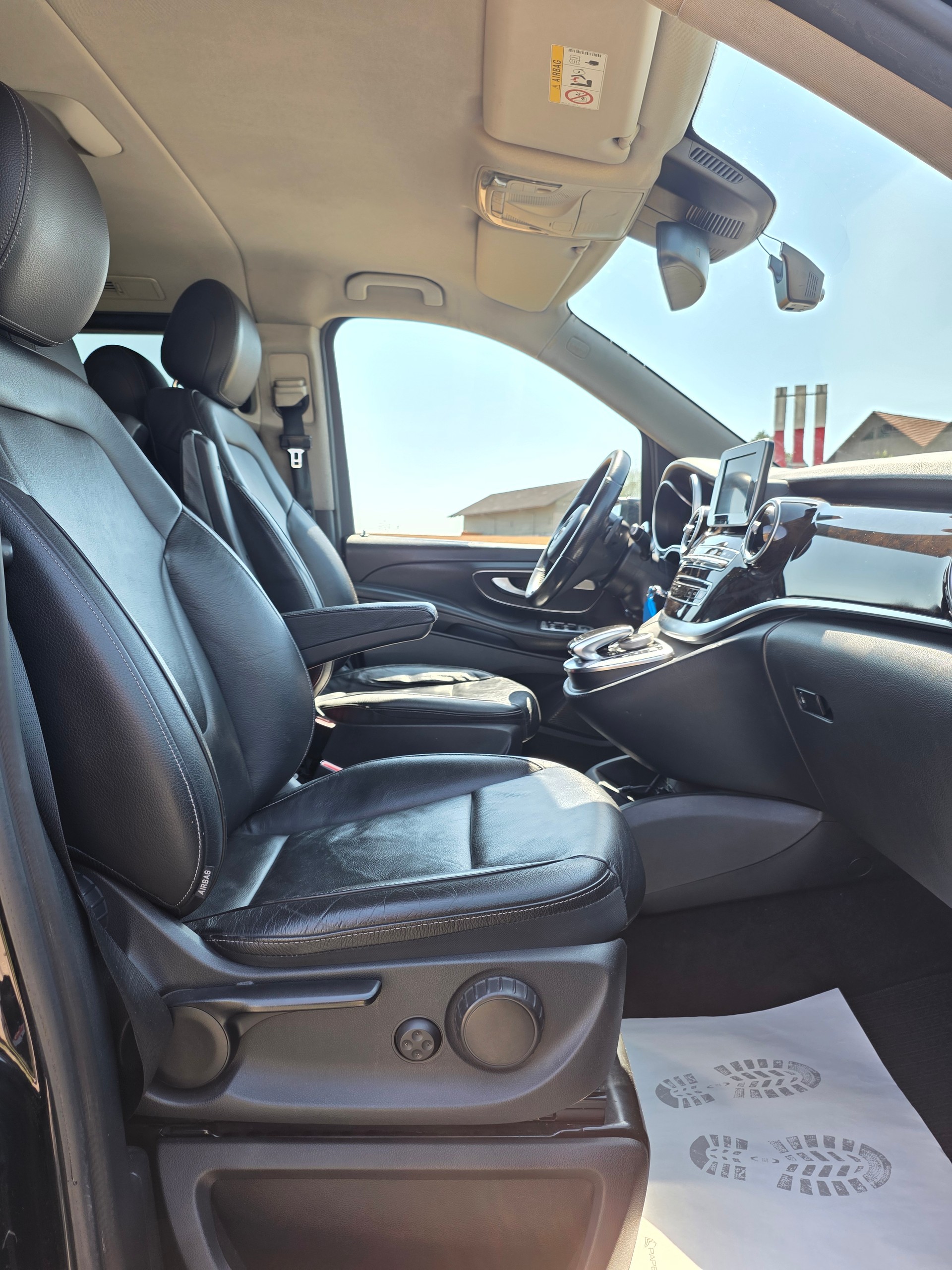 MERCEDES-BENZ V 250 d Avantgarde extralang 4M 7G-Tronic-image-13