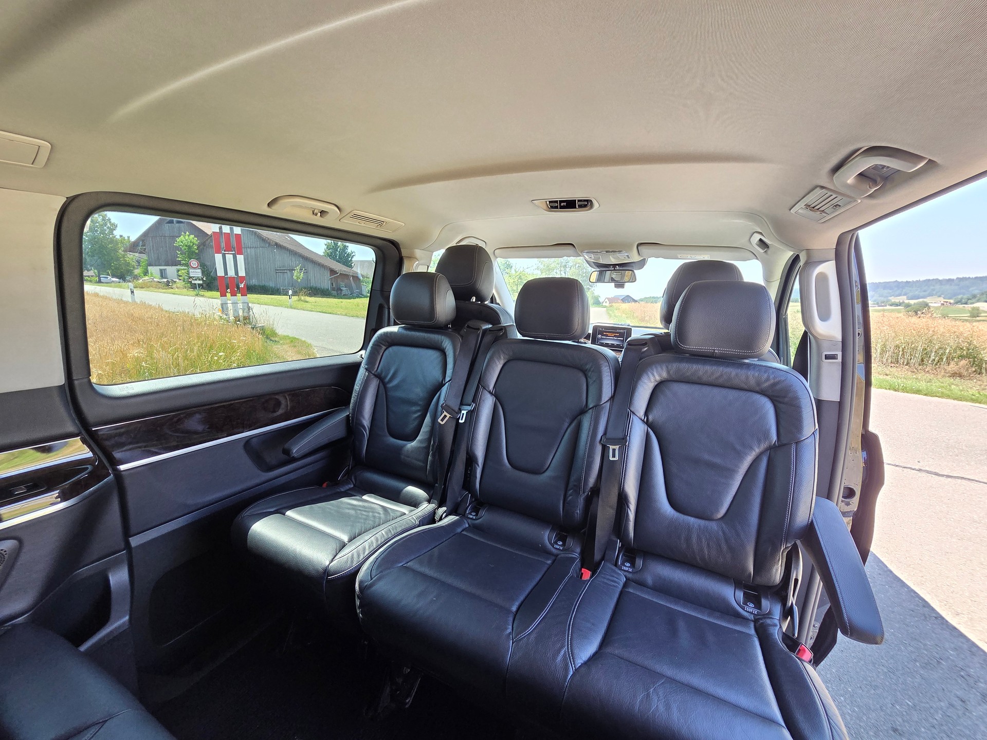 MERCEDES-BENZ V 250 d Avantgarde extralang 4M 7G-Tronic-image-15