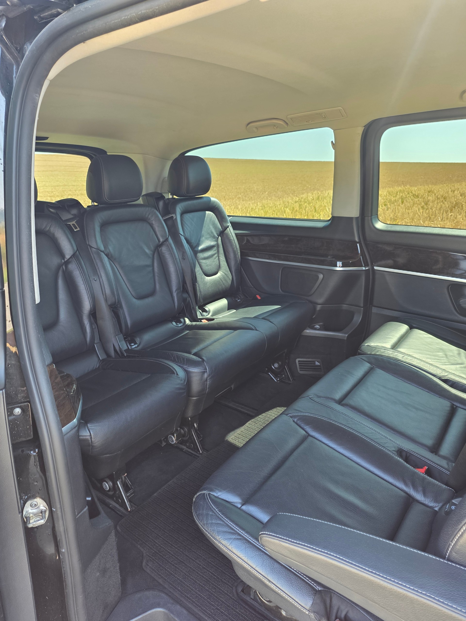 MERCEDES-BENZ V 250 d Avantgarde extralang 4M 7G-Tronic-image-14