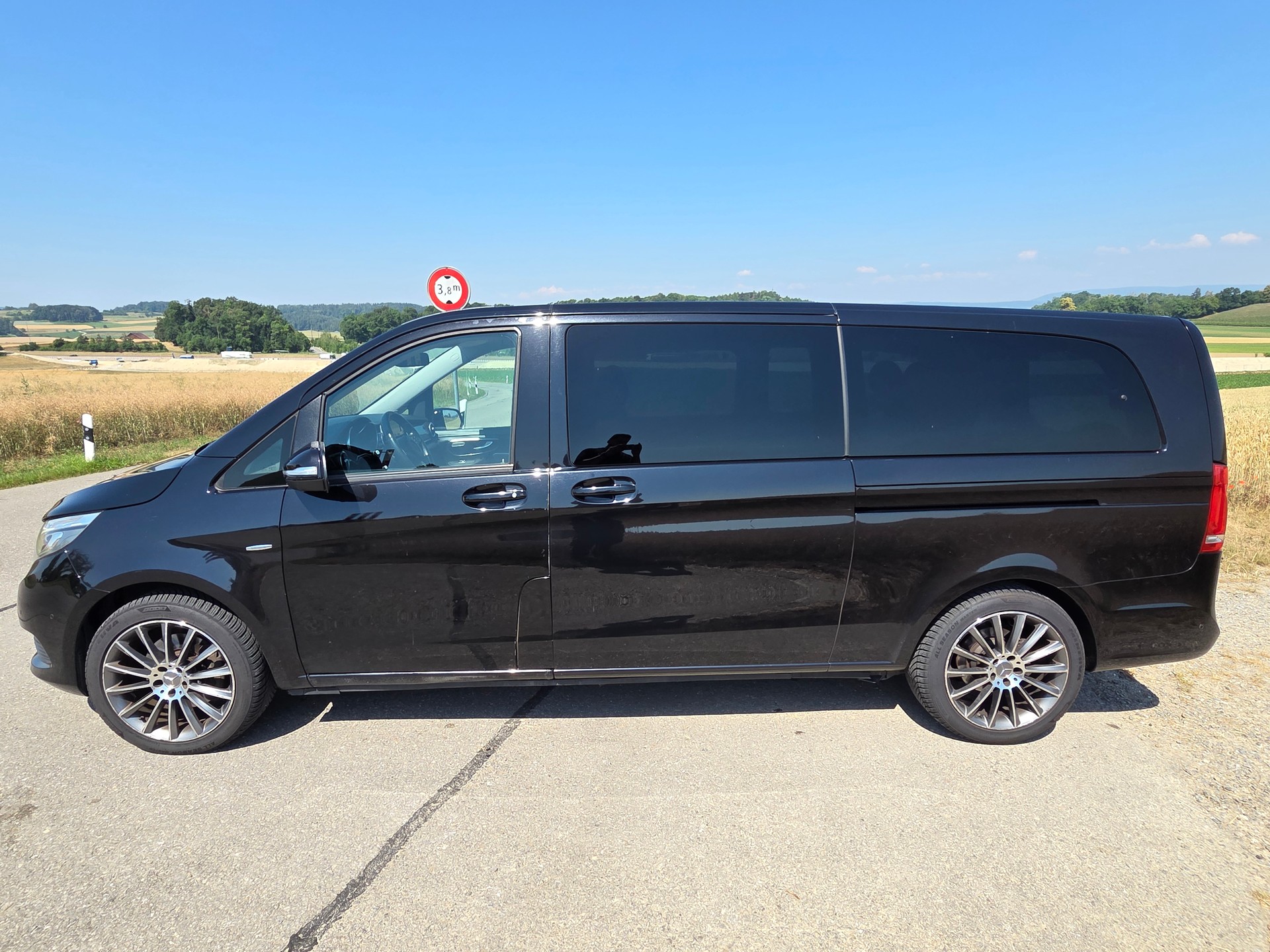 MERCEDES-BENZ V 250 d Avantgarde extralang 4M 7G-Tronic-image-7