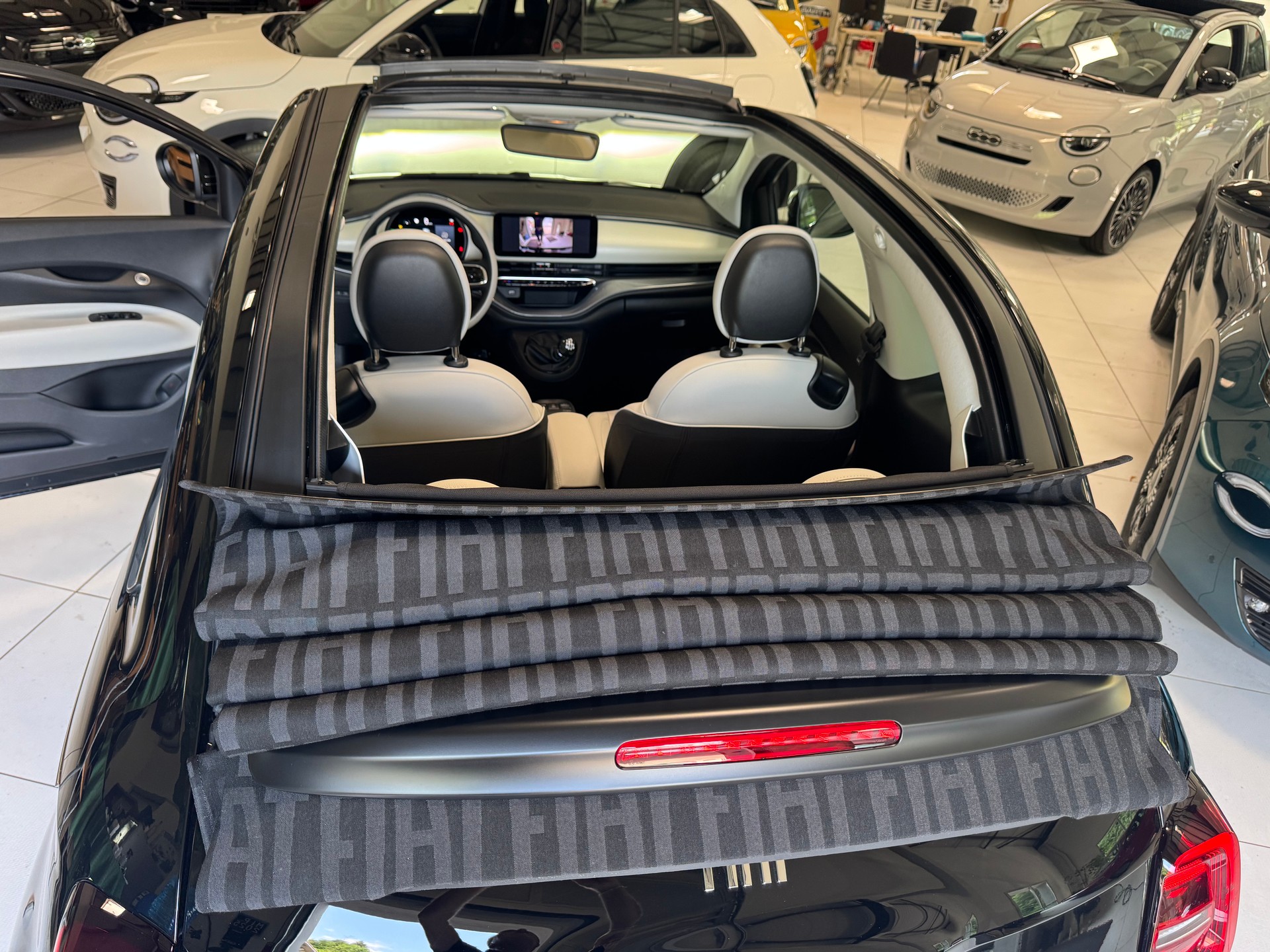 FIAT 500C 1.0 FireFly MHD La Prima-image-11