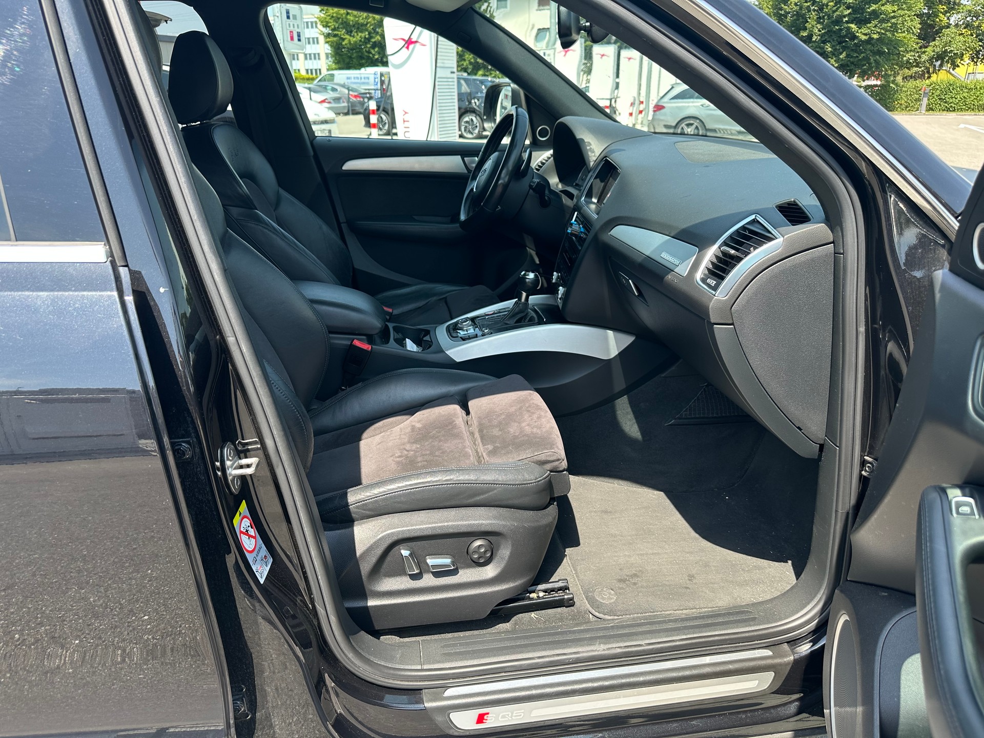AUDI SQ5 3.0 TDI quattro tiptronic-image-4