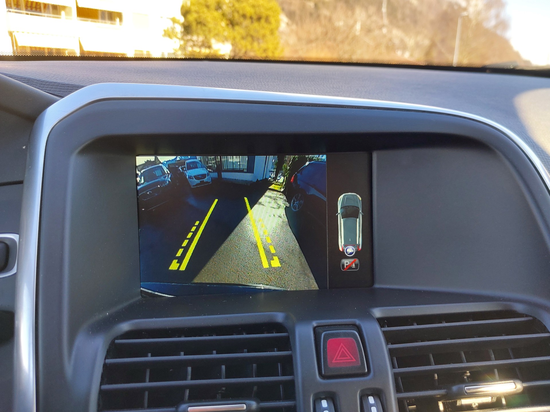 VOLVO XC60 D4 AWD Summum Geartronic-image-12