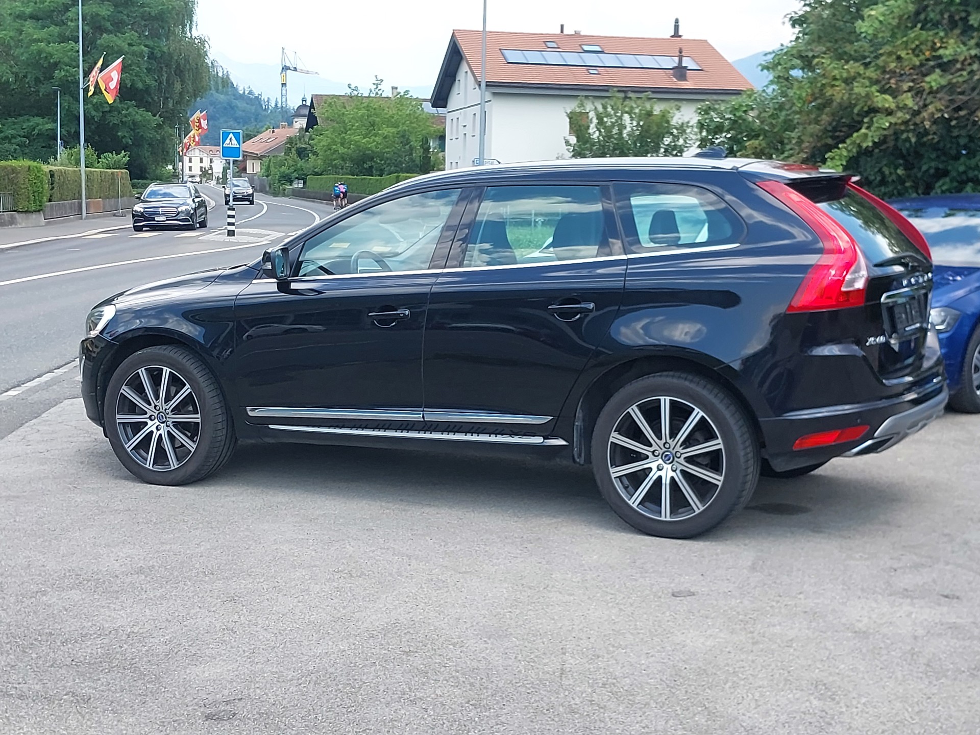 VOLVO XC60 D4 AWD Summum Geartronic-image-2