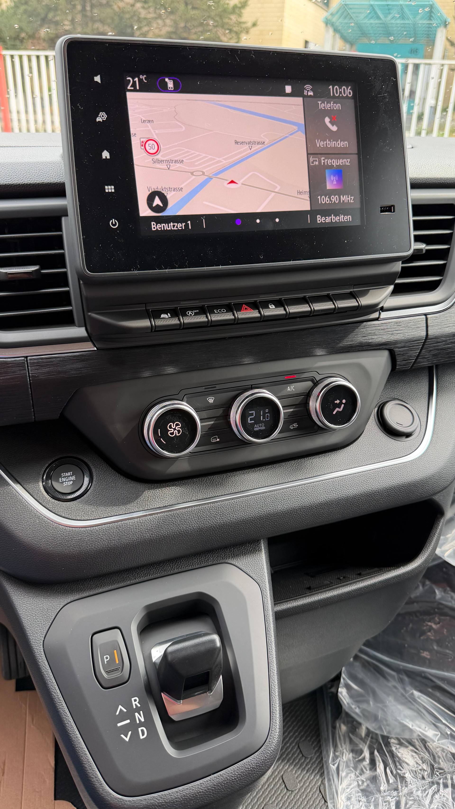 RENAULT Trafic Ultimate L2H1-image-6