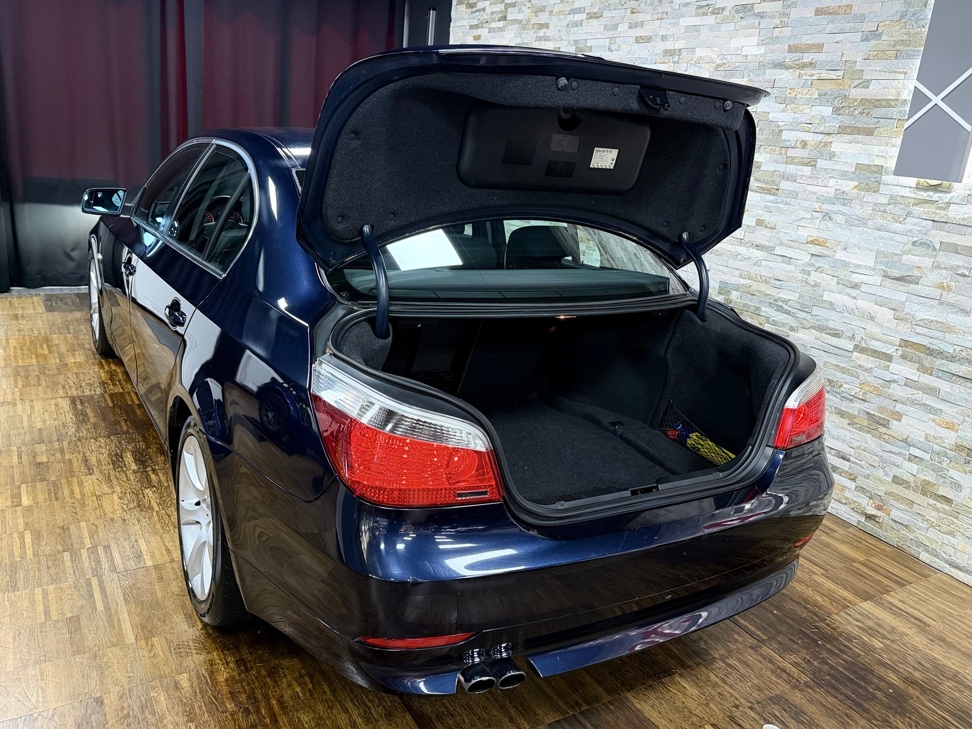BMW 530i - SMG-image-17