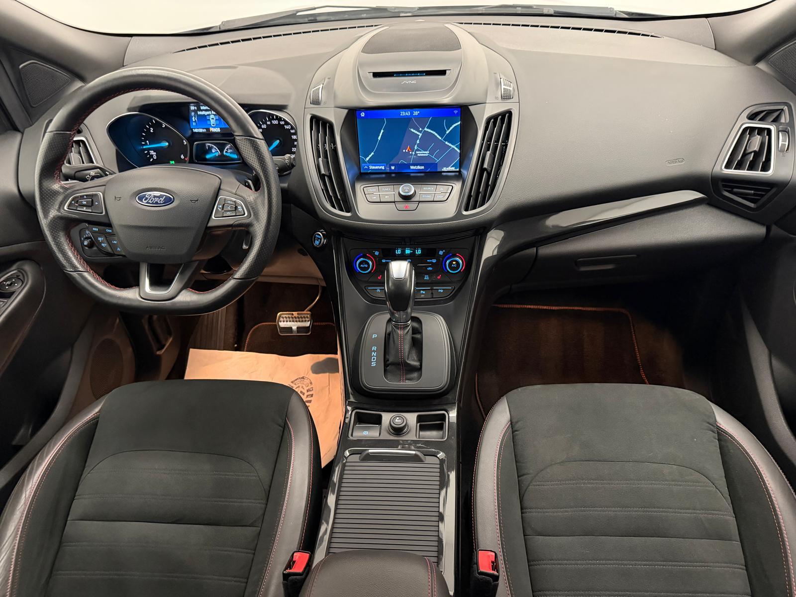 FORD Kuga 2.0 TDCi 150 ST-Line FPS-image-12
