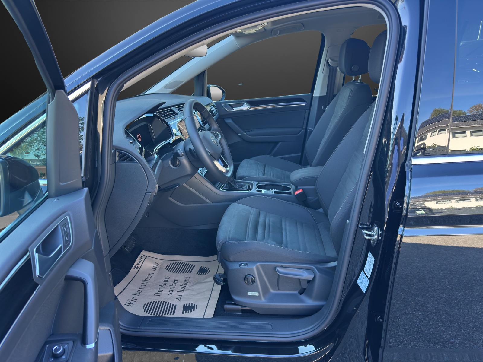 VW Touran 1.5 TSI R-Line DSG-image-7