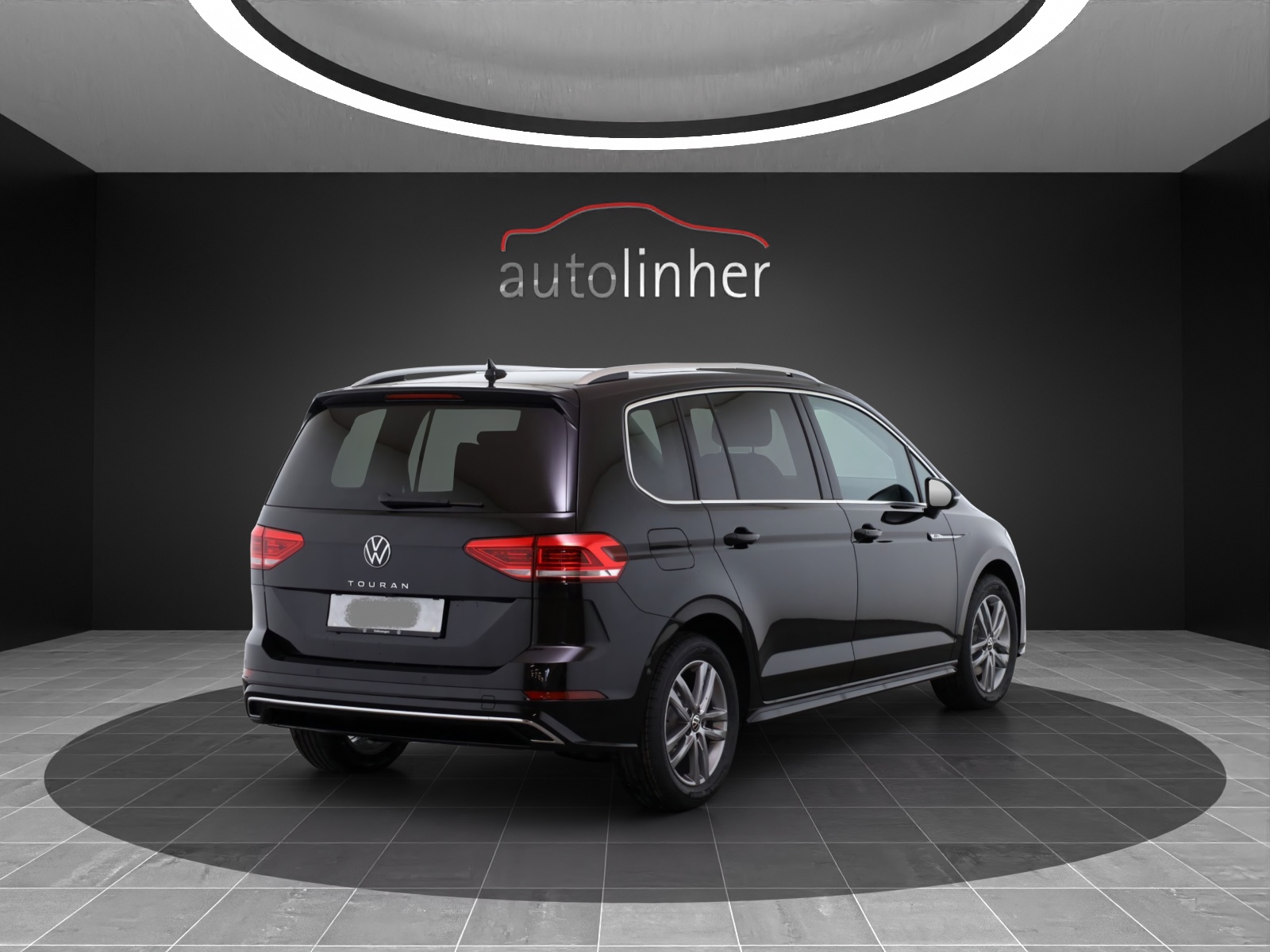 VW Touran 1.5 TSI R-Line DSG-image-4