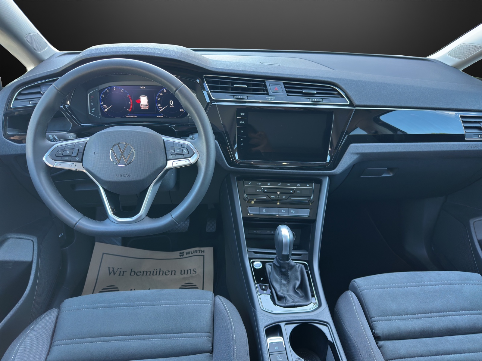 VW Touran 1.5 TSI R-Line DSG-image-9