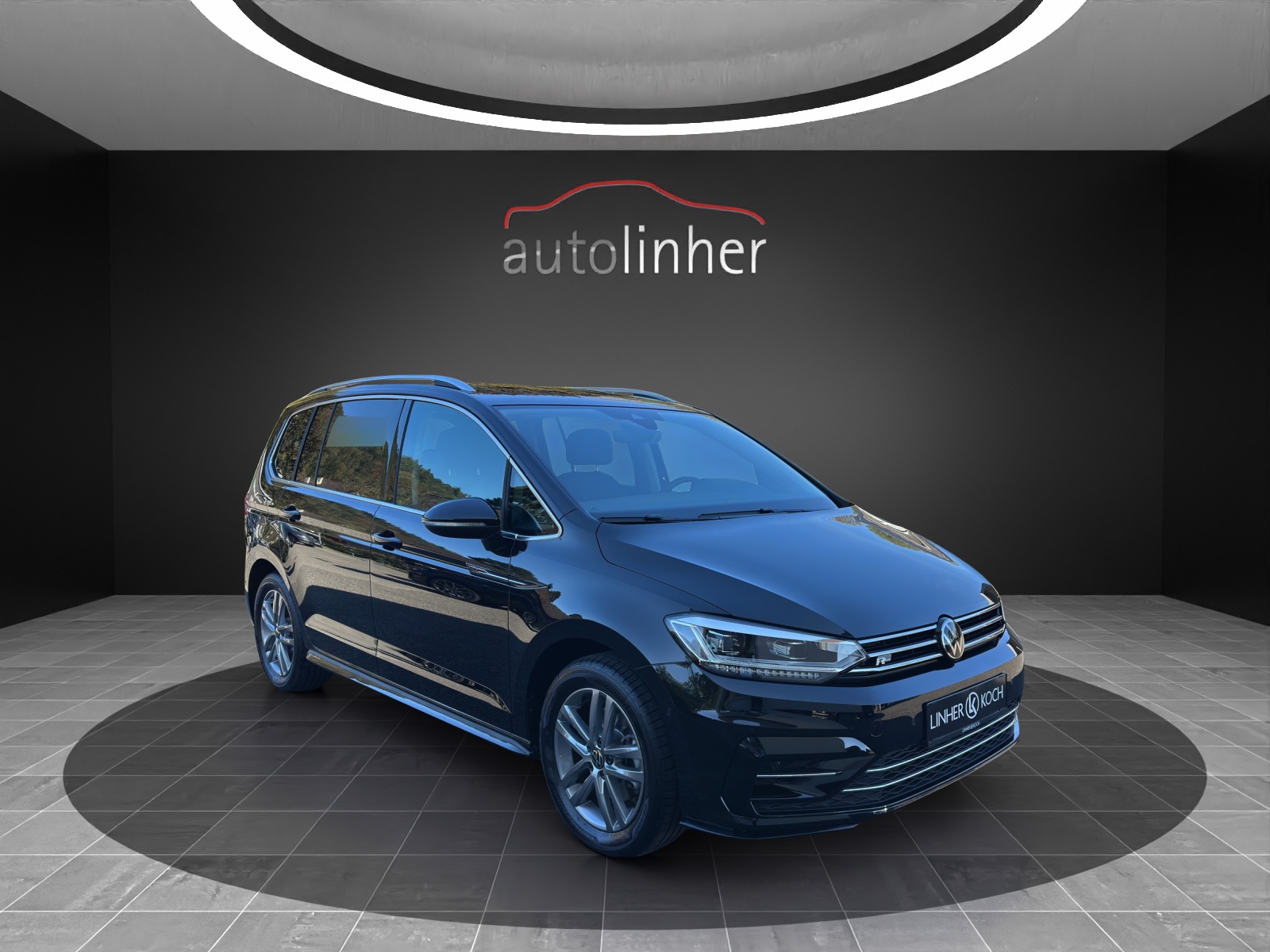 VW Touran 1.5 TSI R-Line DSG-image-5