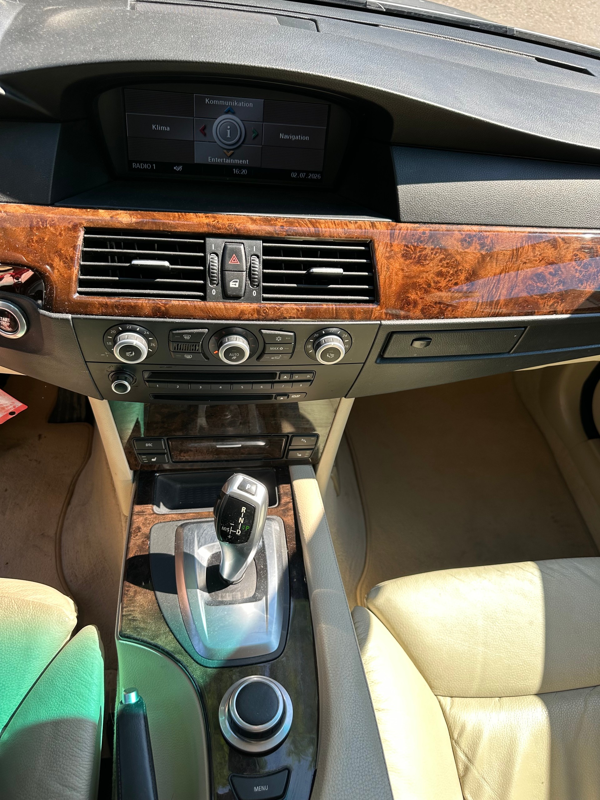 BMW 530xi Steptronic-image-11